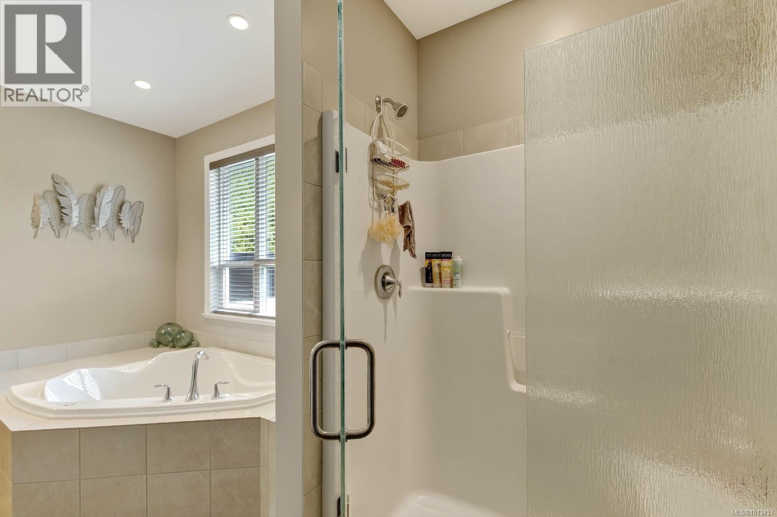 5595 Maebelle Rd, Port Alberni