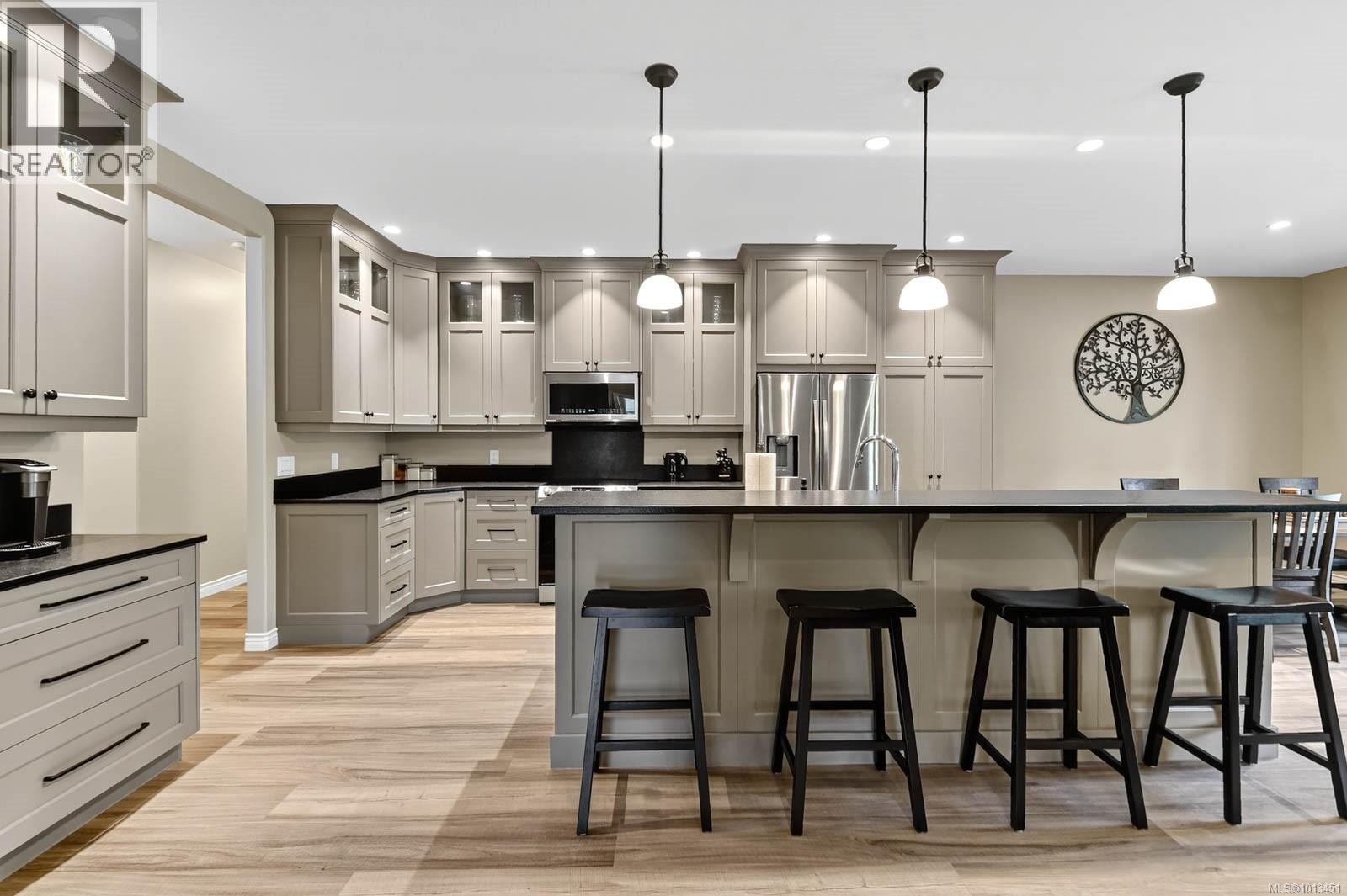 5595 Maebelle Rd, Port Alberni