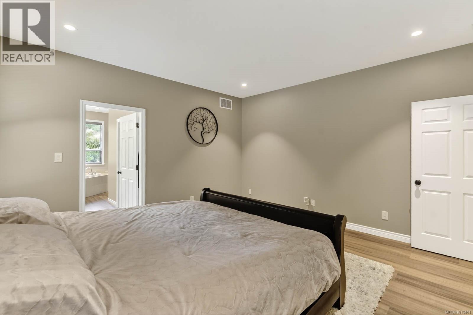 5595 Maebelle Rd, Port Alberni