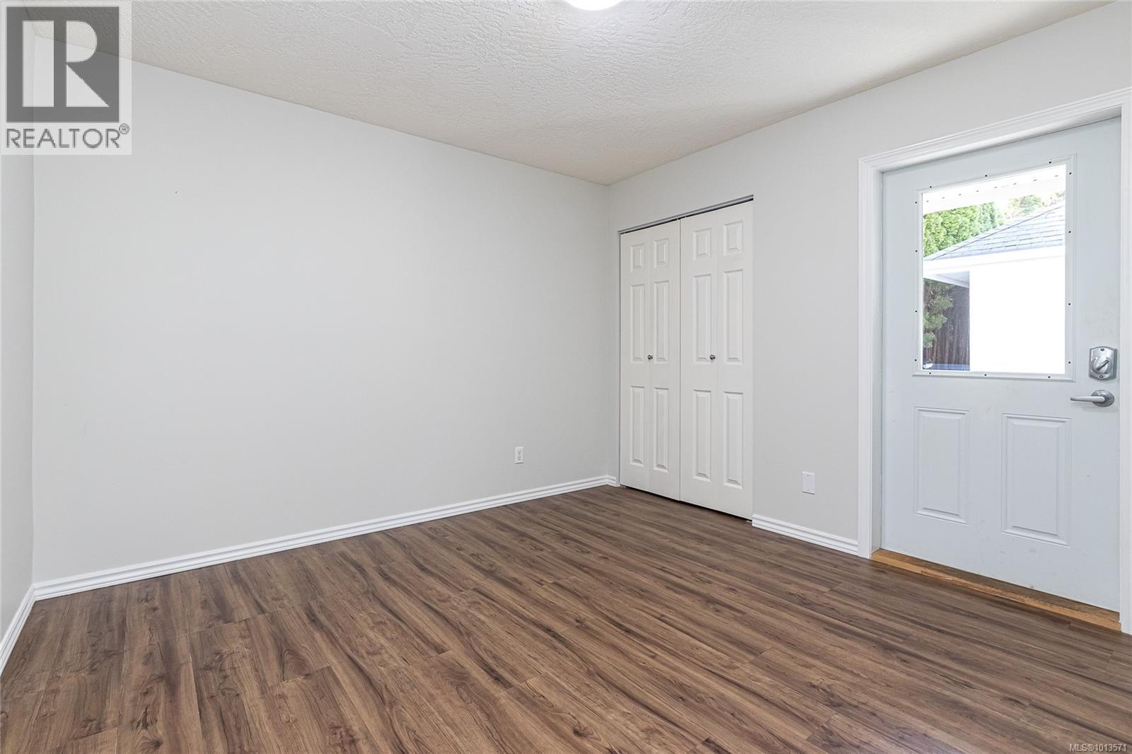 1096 Valewood Trail, Saanich