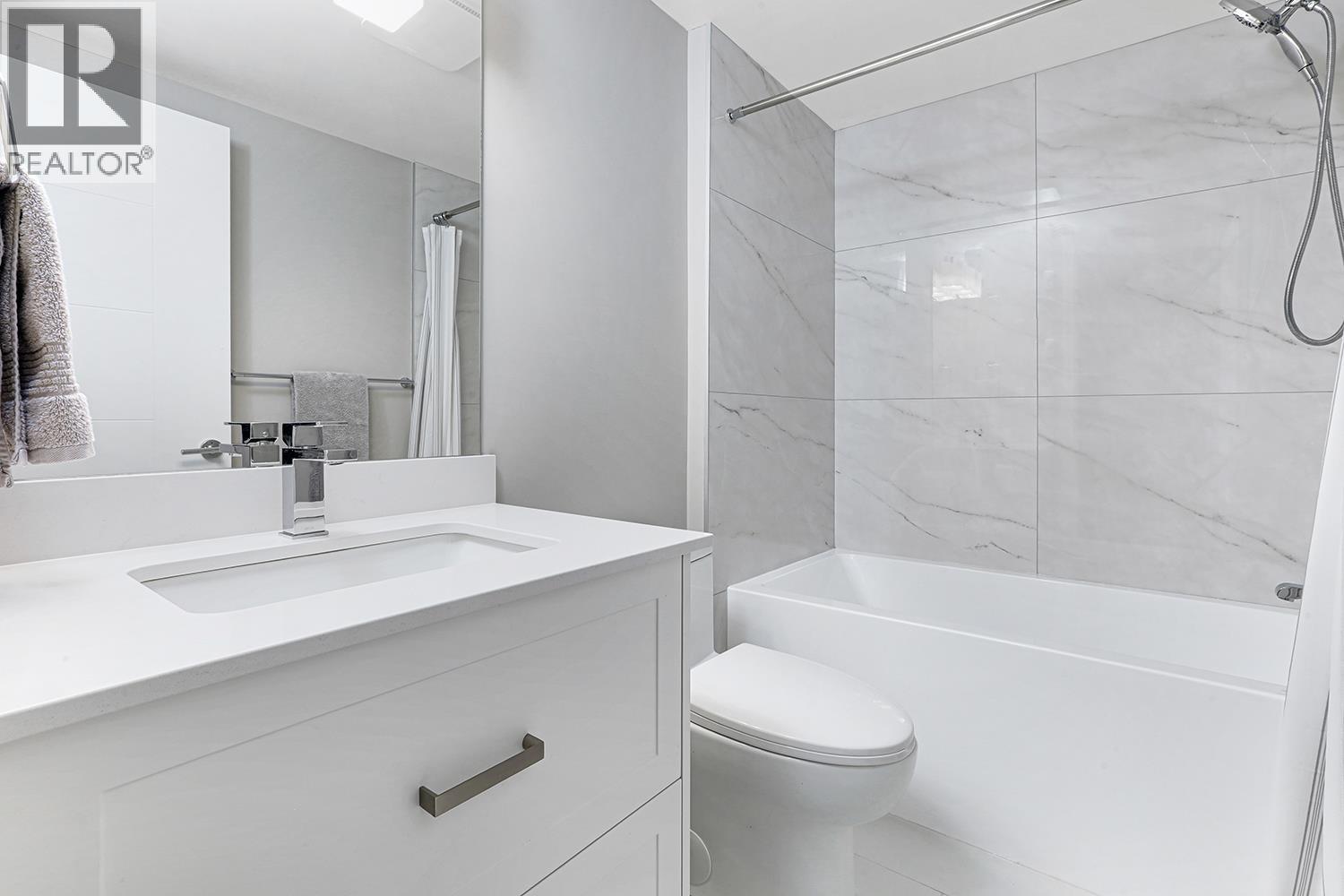 304 22562 121 AVENUE, Maple Ridge