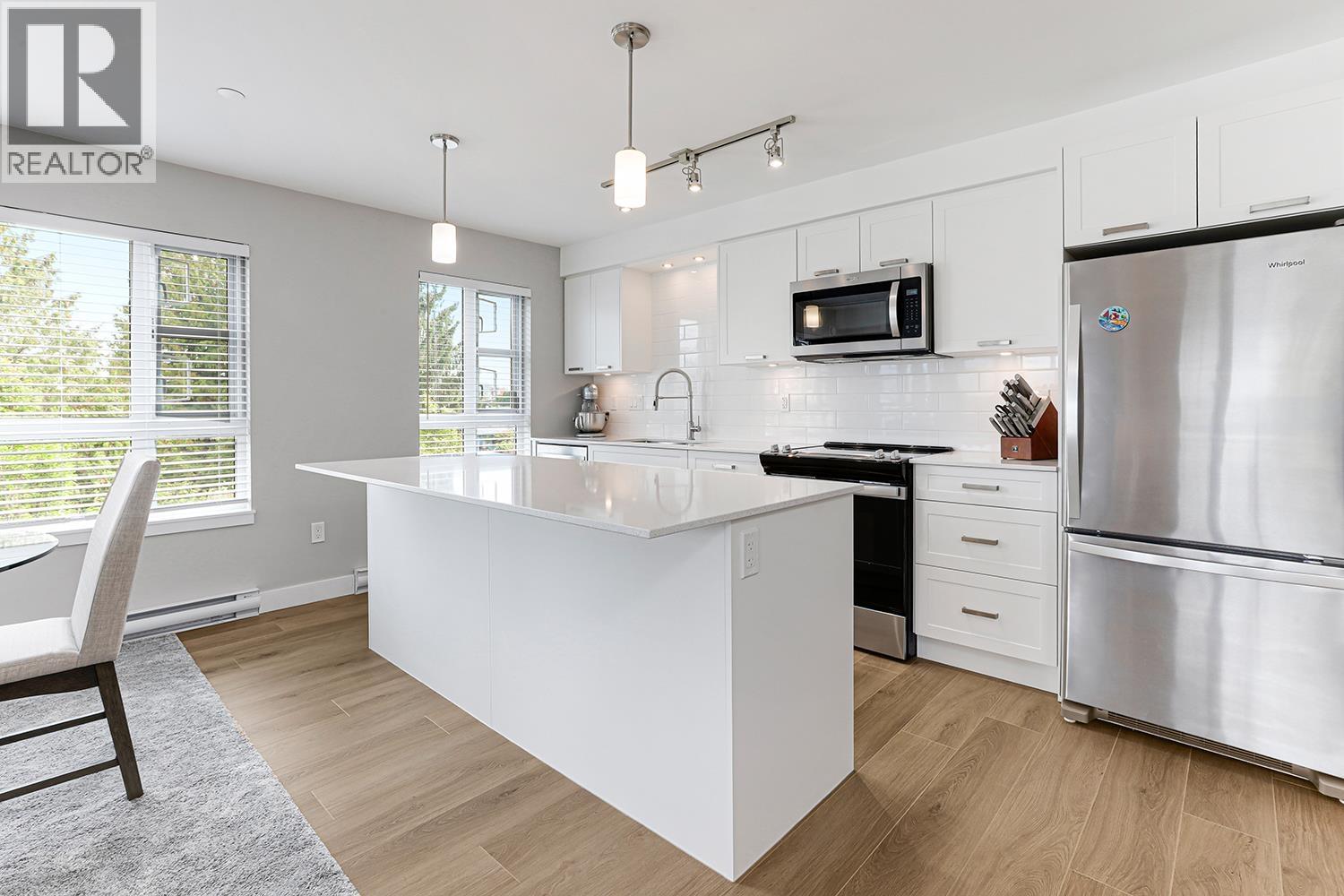 304 22562 121 AVENUE, Maple Ridge