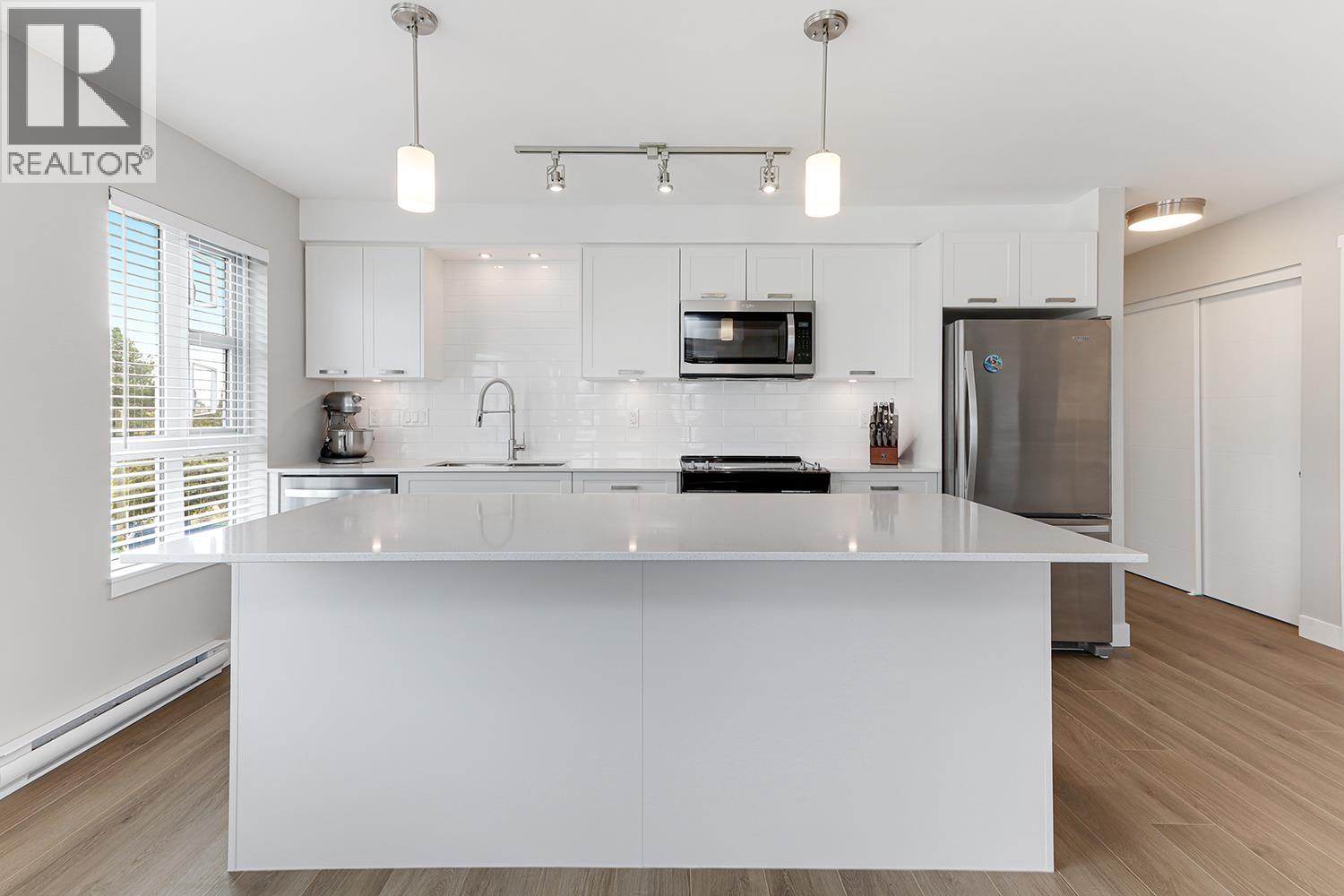 304 22562 121 AVENUE, Maple Ridge