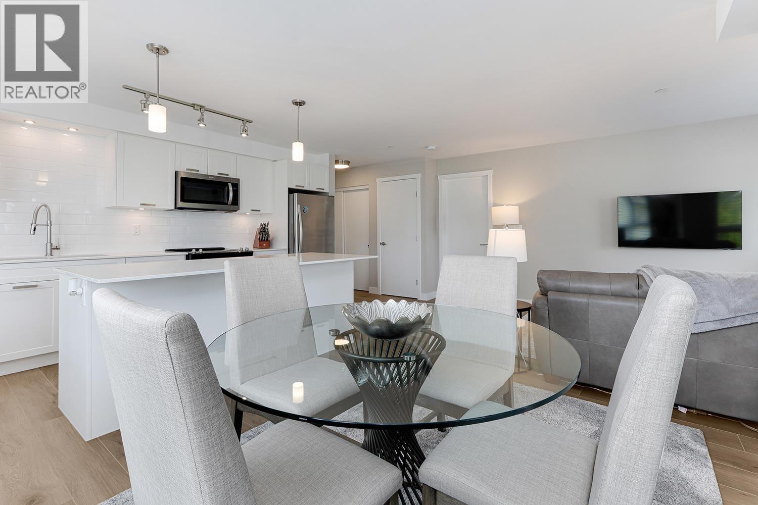 304 22562 121 AVENUE, Maple Ridge