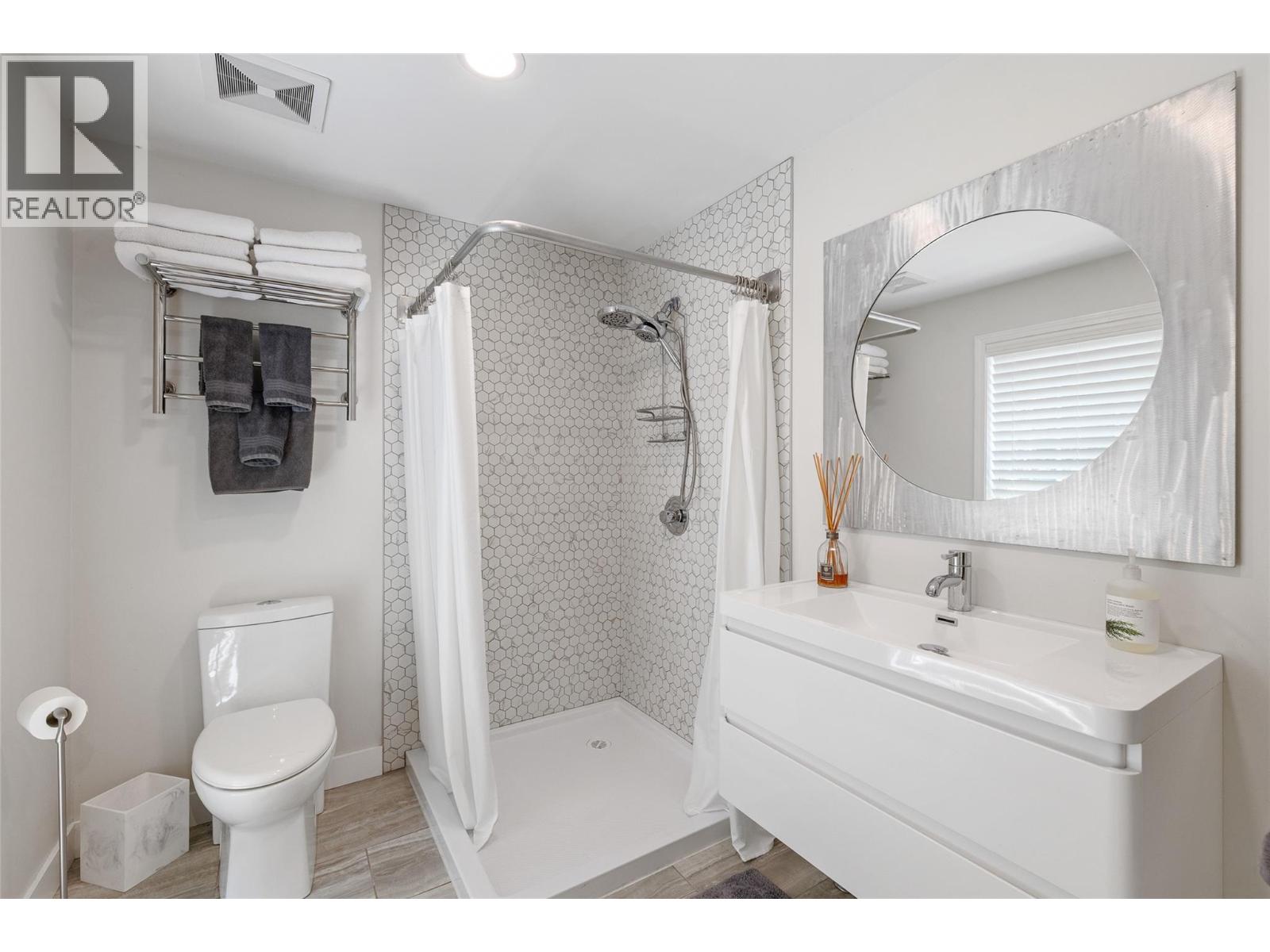  2430 Longhill Road, Kelowna