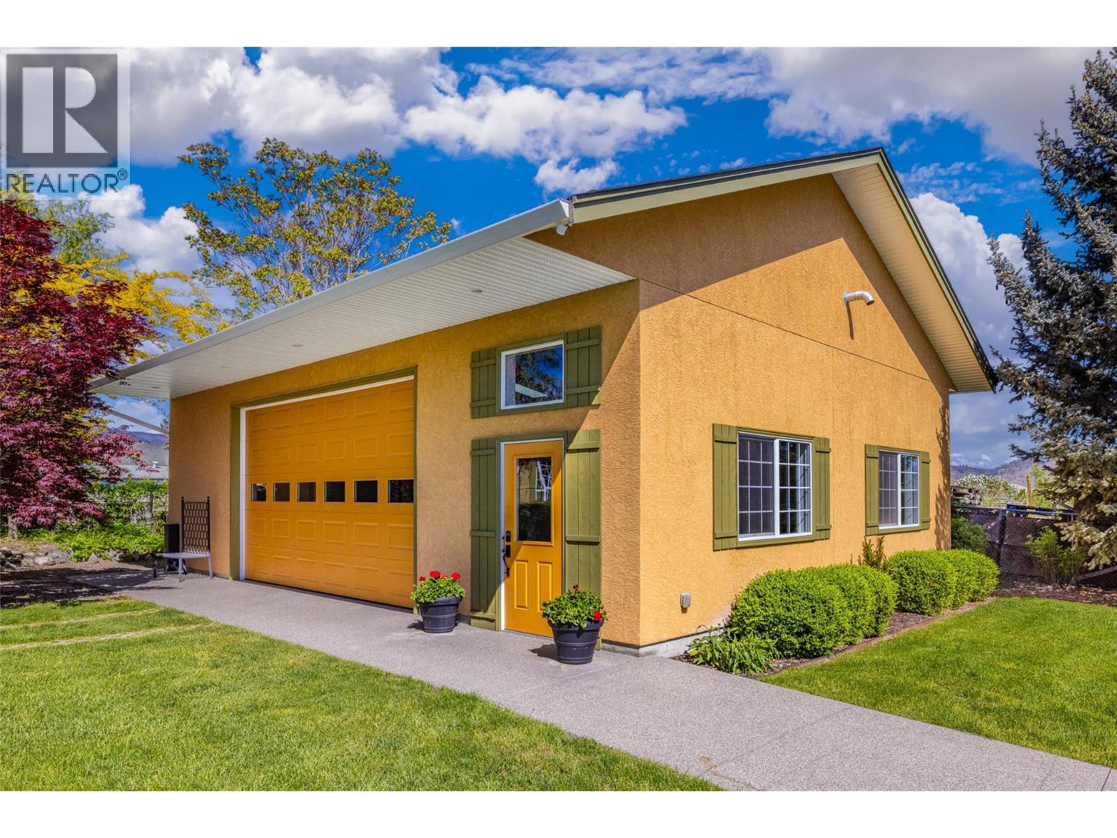  2430 Longhill Road, Kelowna
