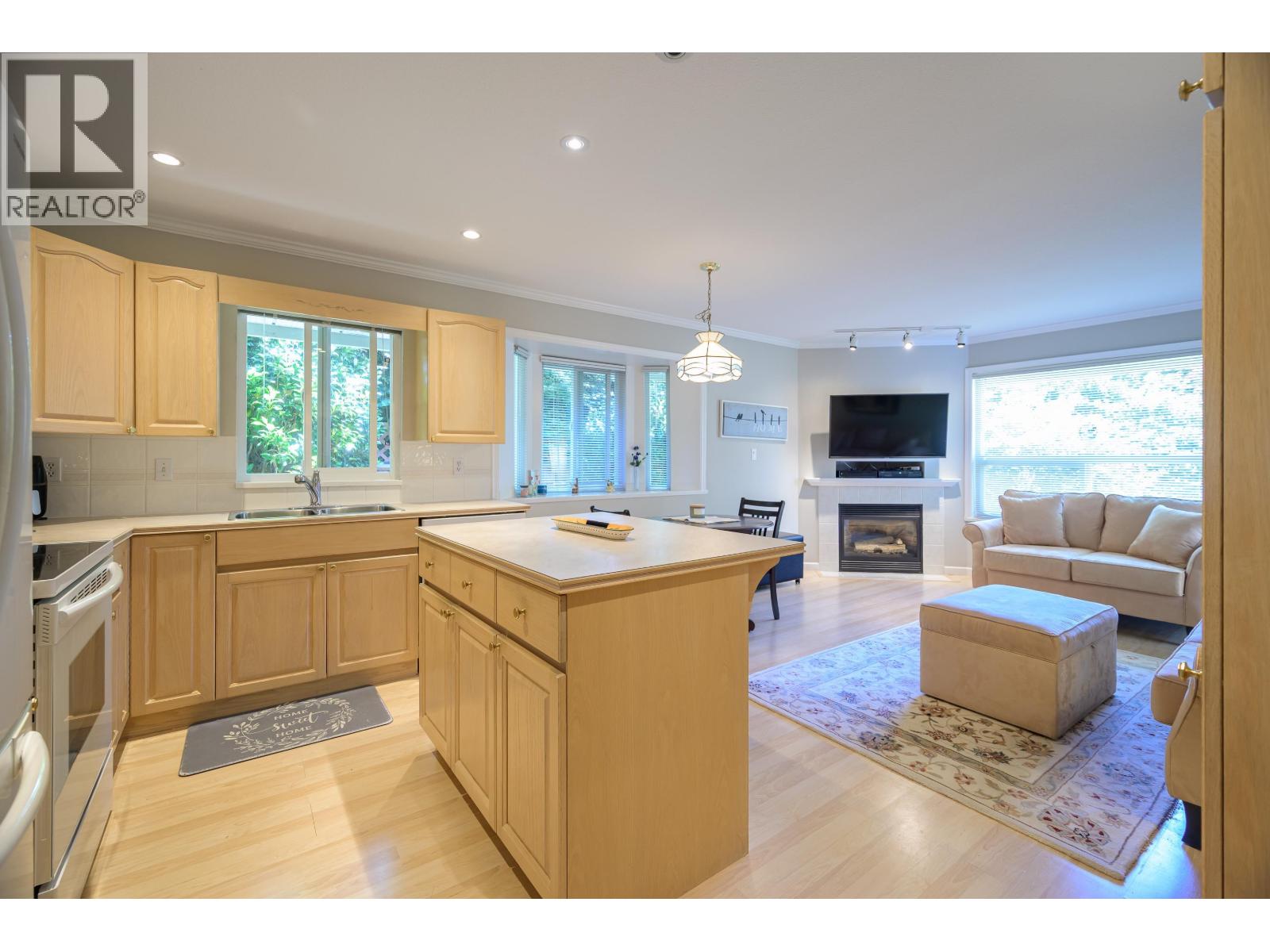 4814 GLENDALE Avenue, Ladner