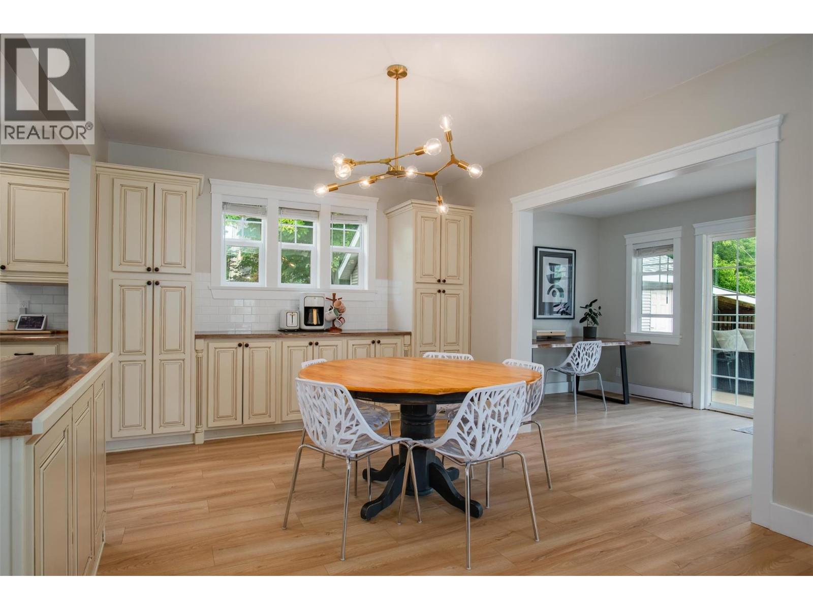 300 KOOTENAY Avenue, Trail
