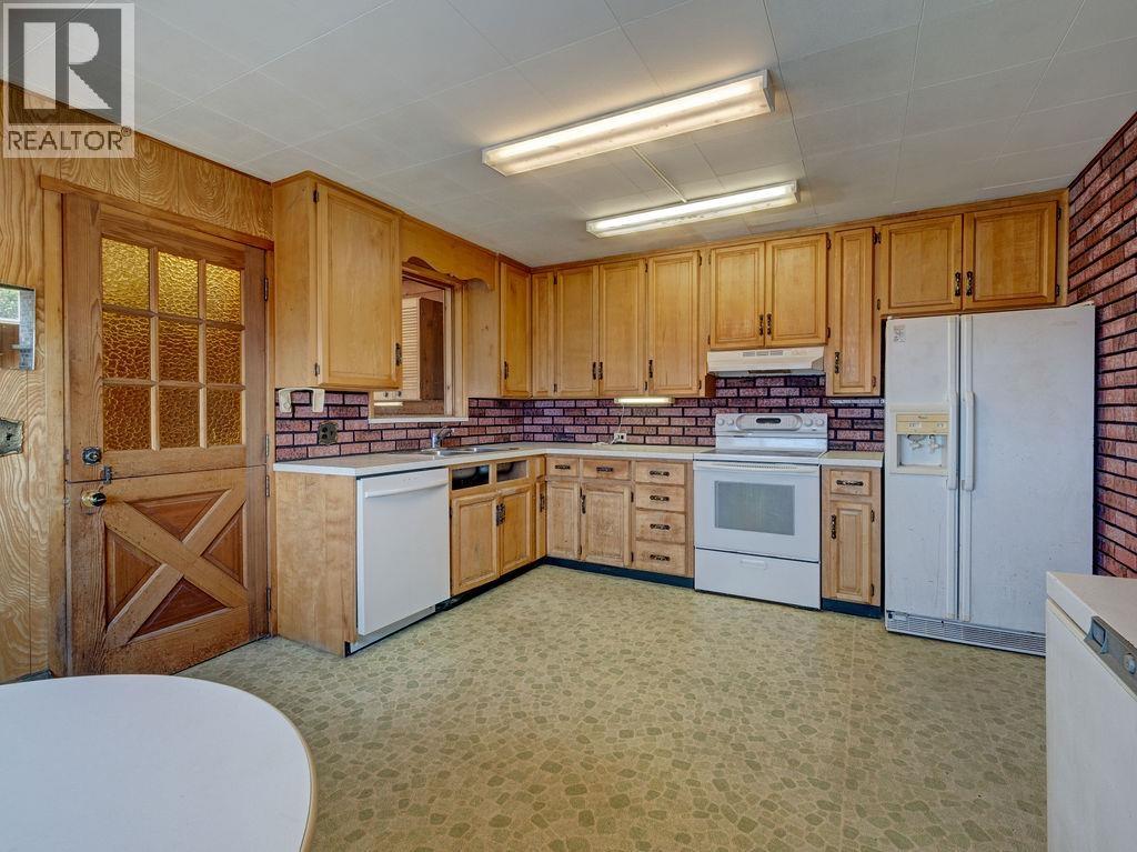 1708 OCEAN BEACH ESPLANADE, Gibsons