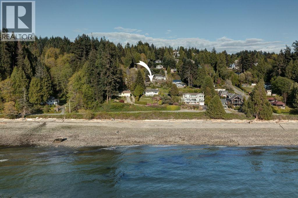 1708 OCEAN BEACH ESPLANADE, Gibsons