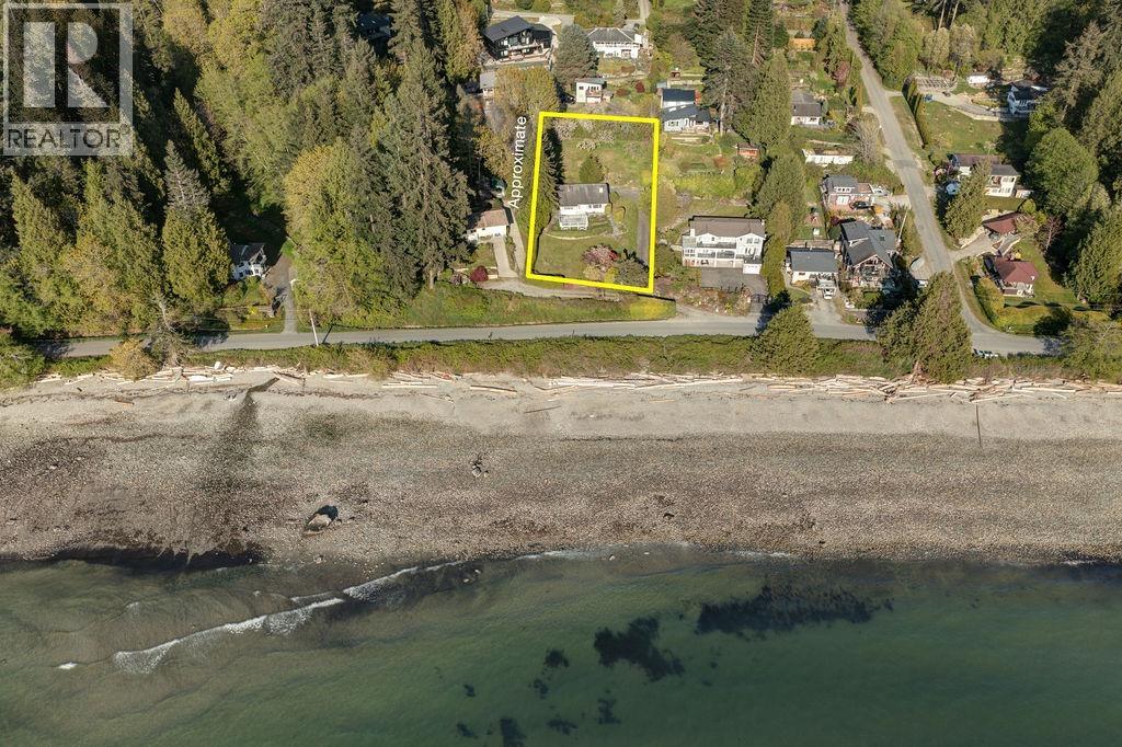 1708 OCEAN BEACH ESPLANADE, Gibsons
