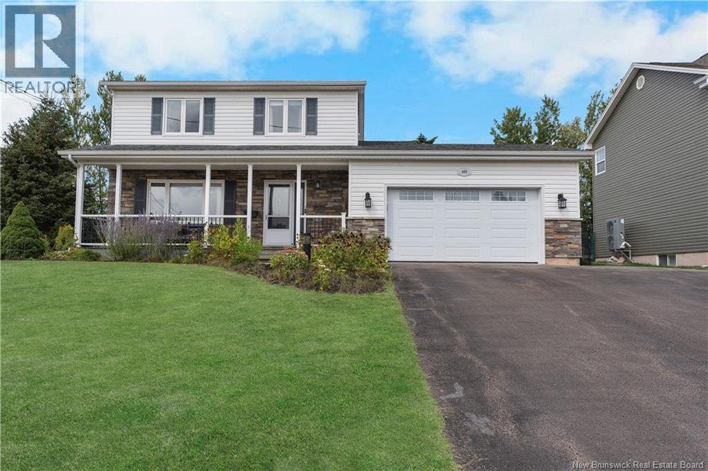 409 Gaspe Street - 1