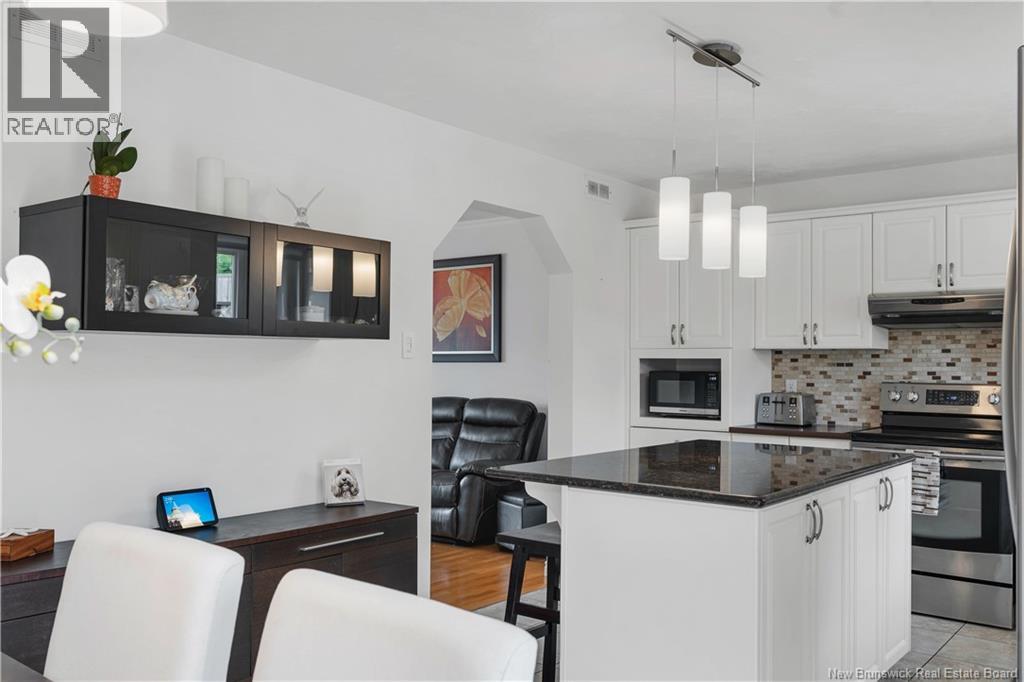 409 Gaspe Street - 18