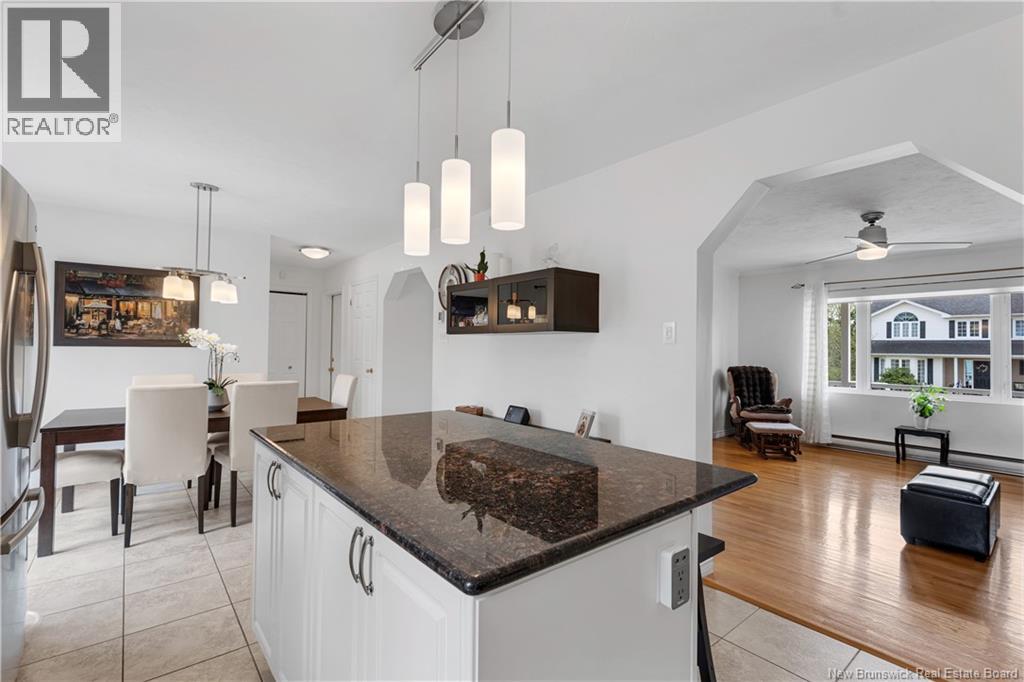 409 Gaspe Street - 23