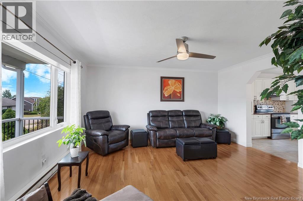 409 Gaspe Street - 27