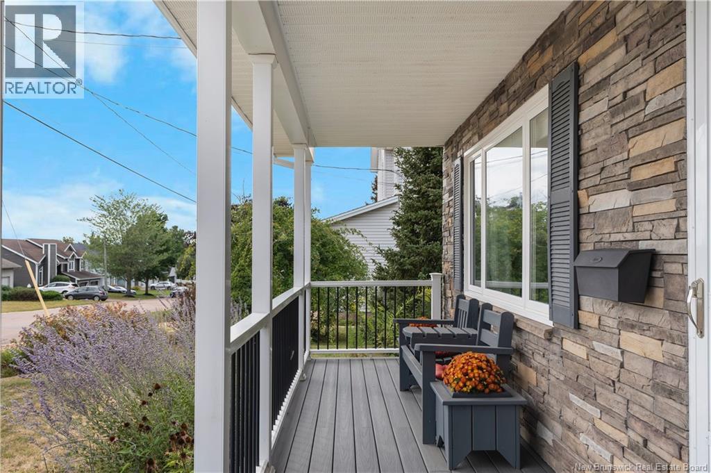 409 Gaspe Street - 4