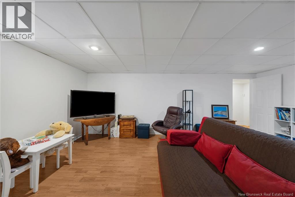 409 Gaspe Street - 42