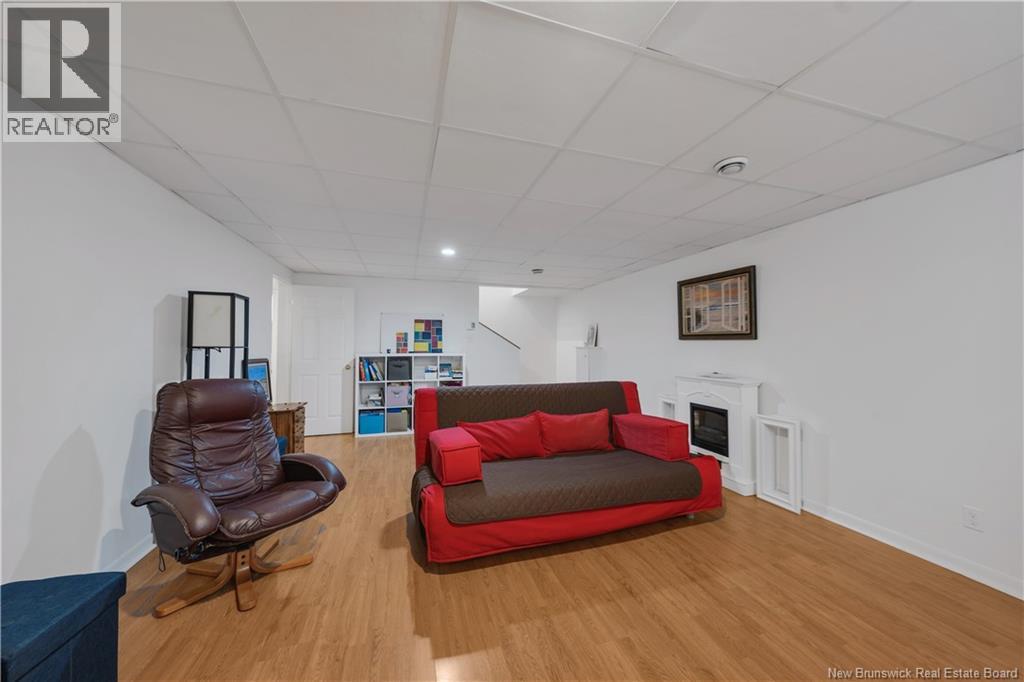 409 Gaspe Street - 43