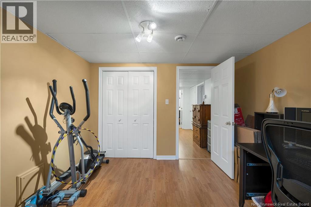 409 Gaspe Street - 47