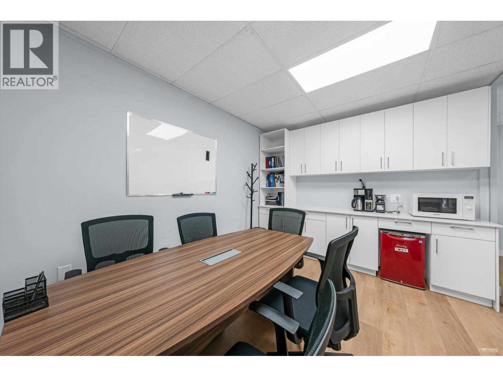 Business in Vancouver - Image 7