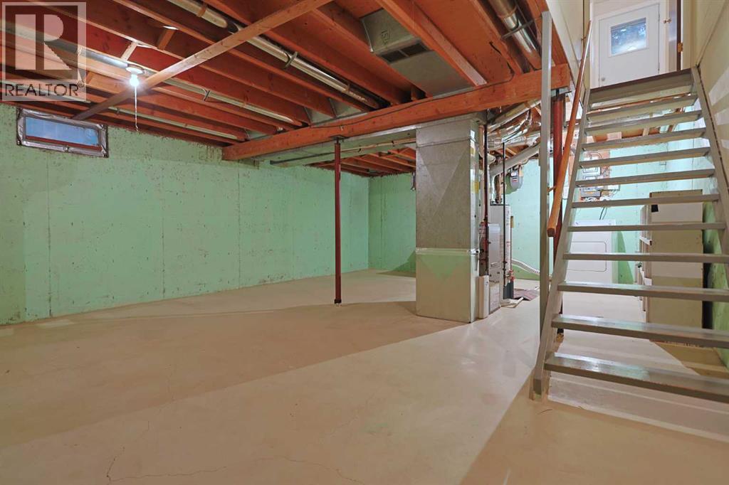 Single Family House for Sale in  Mckinnon Drive NE Mayland Heights Calgary 