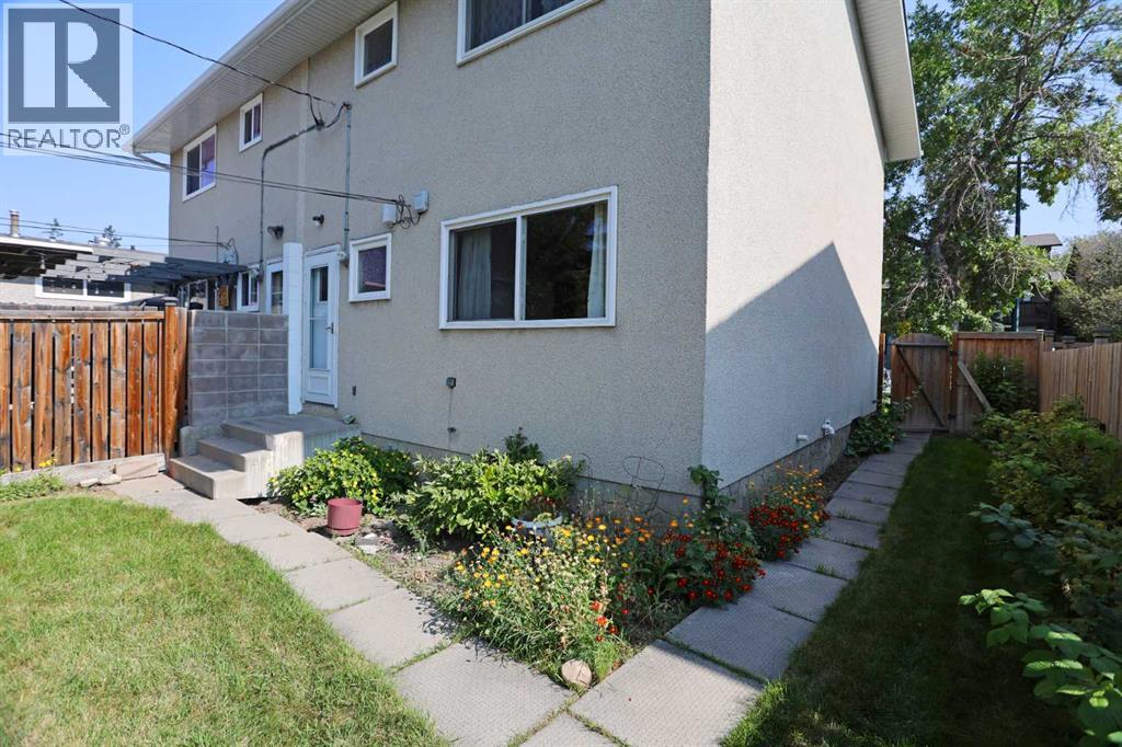 Single Family House for Sale in  Mckinnon Drive NE Mayland Heights Calgary 