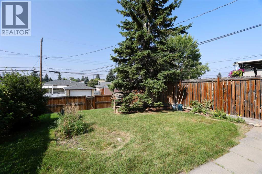 Single Family House for Sale in  Mckinnon Drive NE Mayland Heights Calgary 