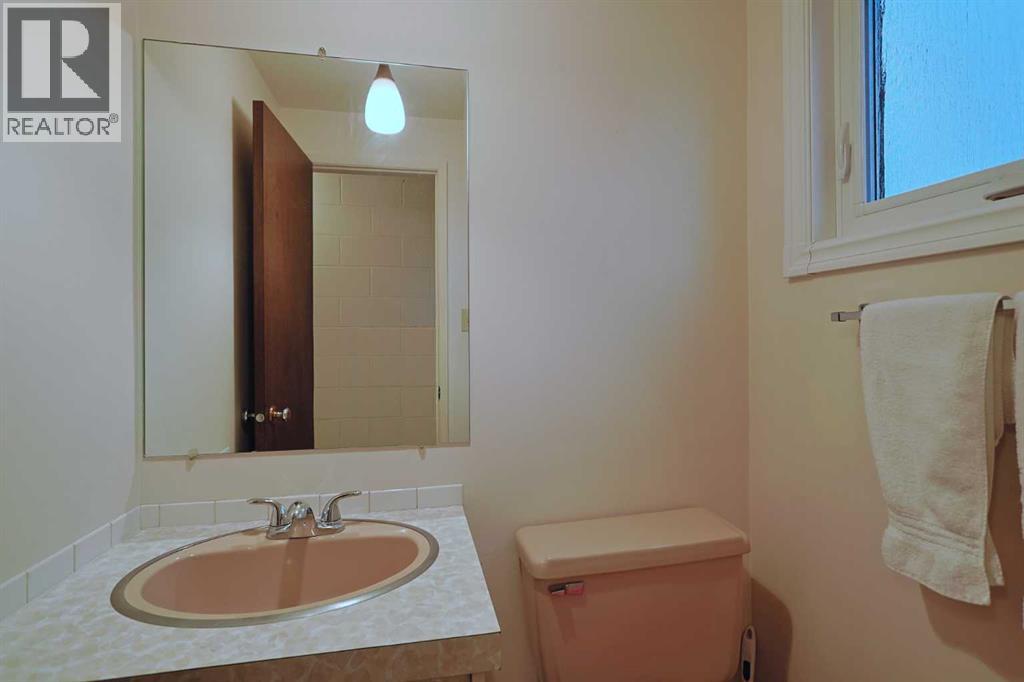 Single Family House for Sale in  Mckinnon Drive NE Mayland Heights Calgary 
