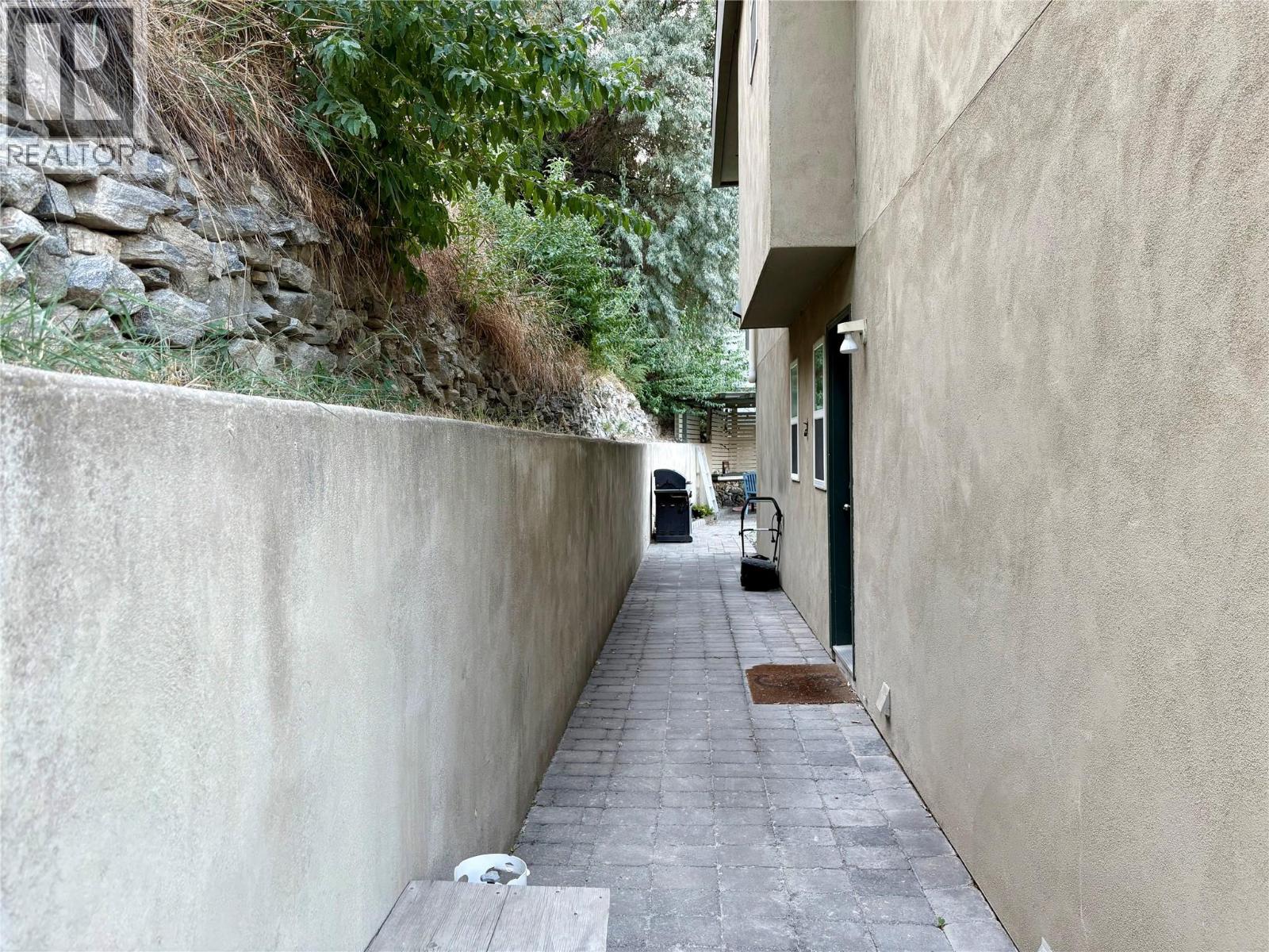  712 Creekside Road, Penticton