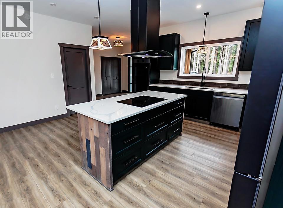 273 LOGANBERRY AVENUE, Kitimat