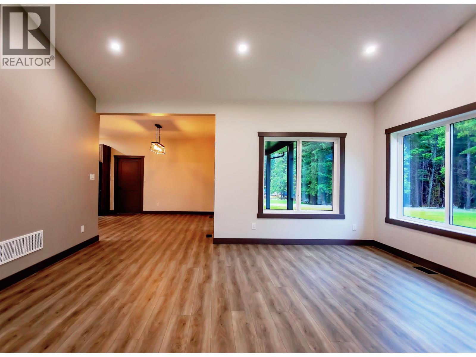 273 LOGANBERRY AVENUE, Kitimat