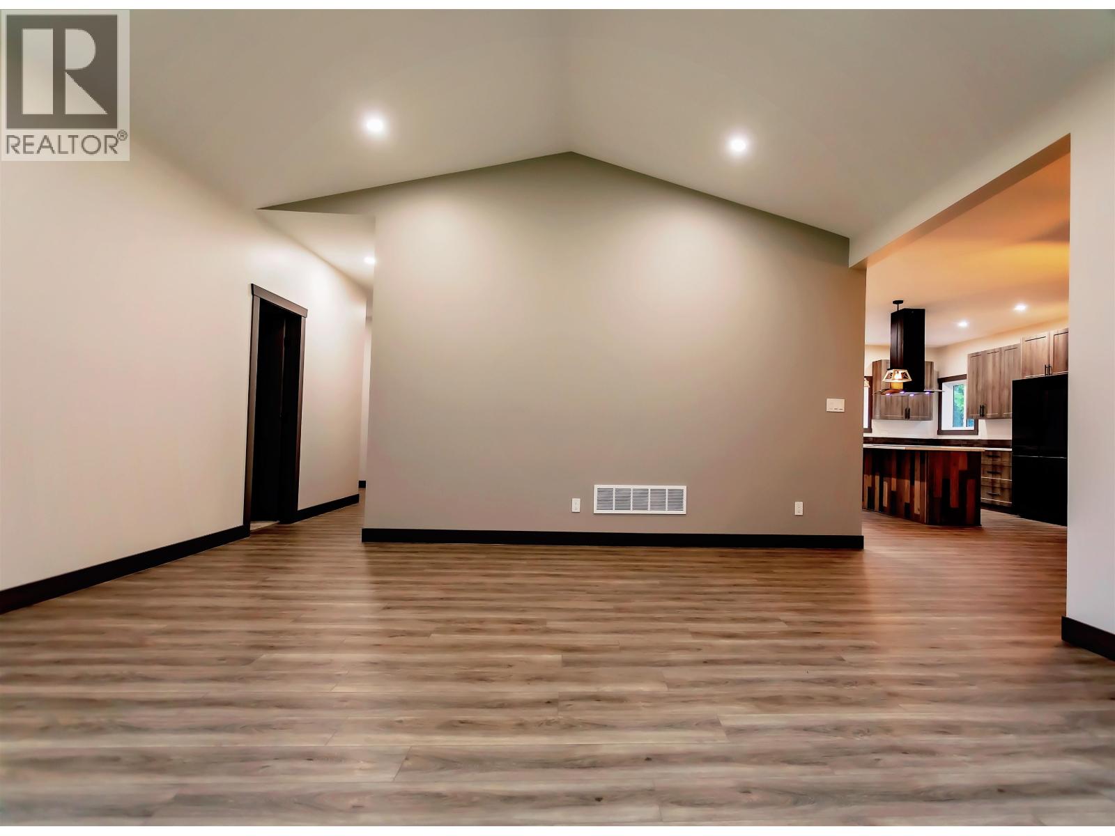 273 LOGANBERRY AVENUE, Kitimat