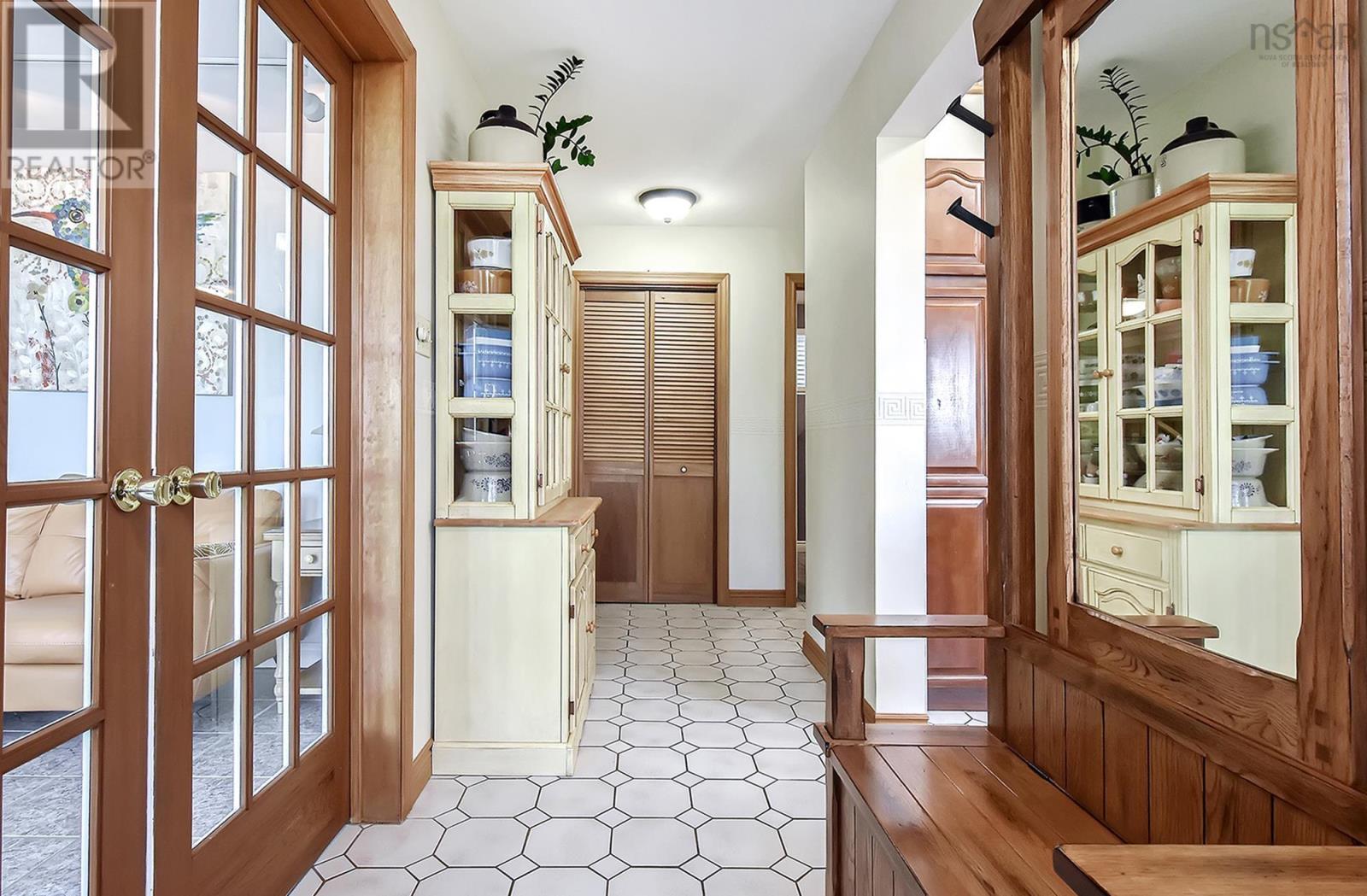 Property 4 of 31 of 1774 Waverley Road