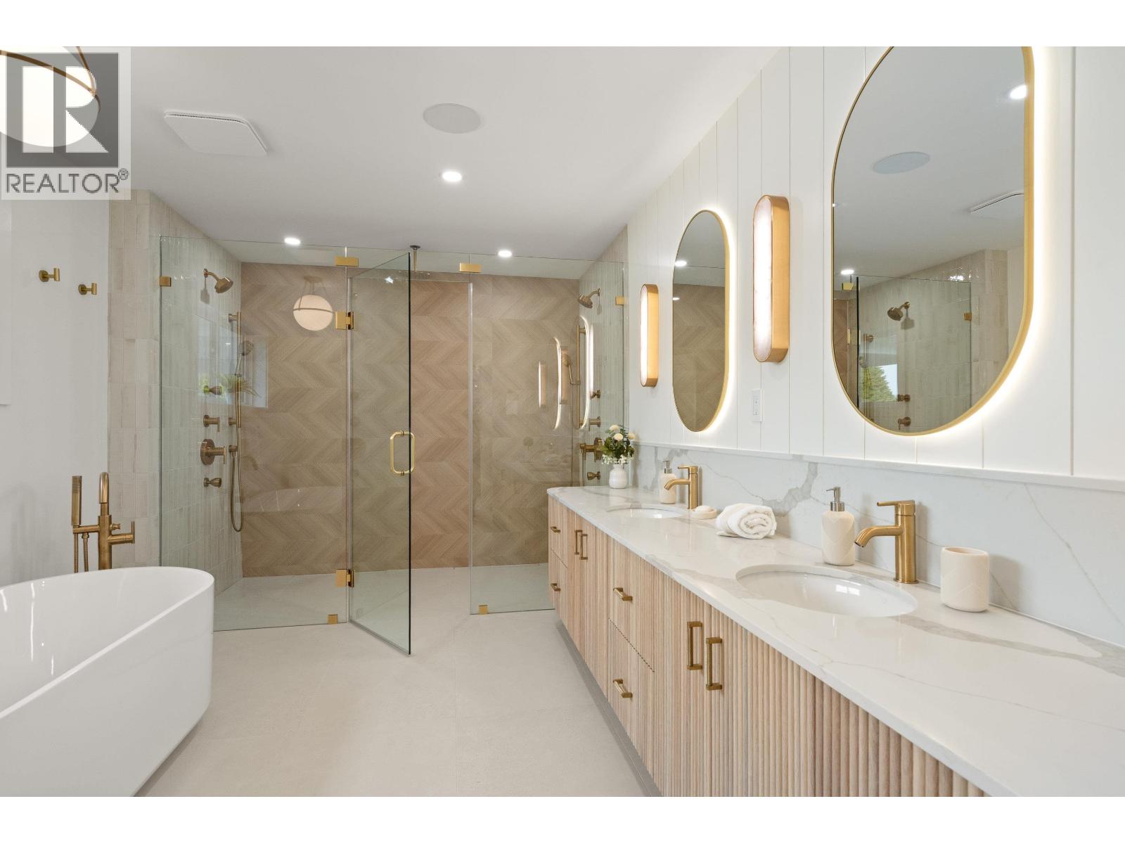 998 50B STREET, Tsawwassen