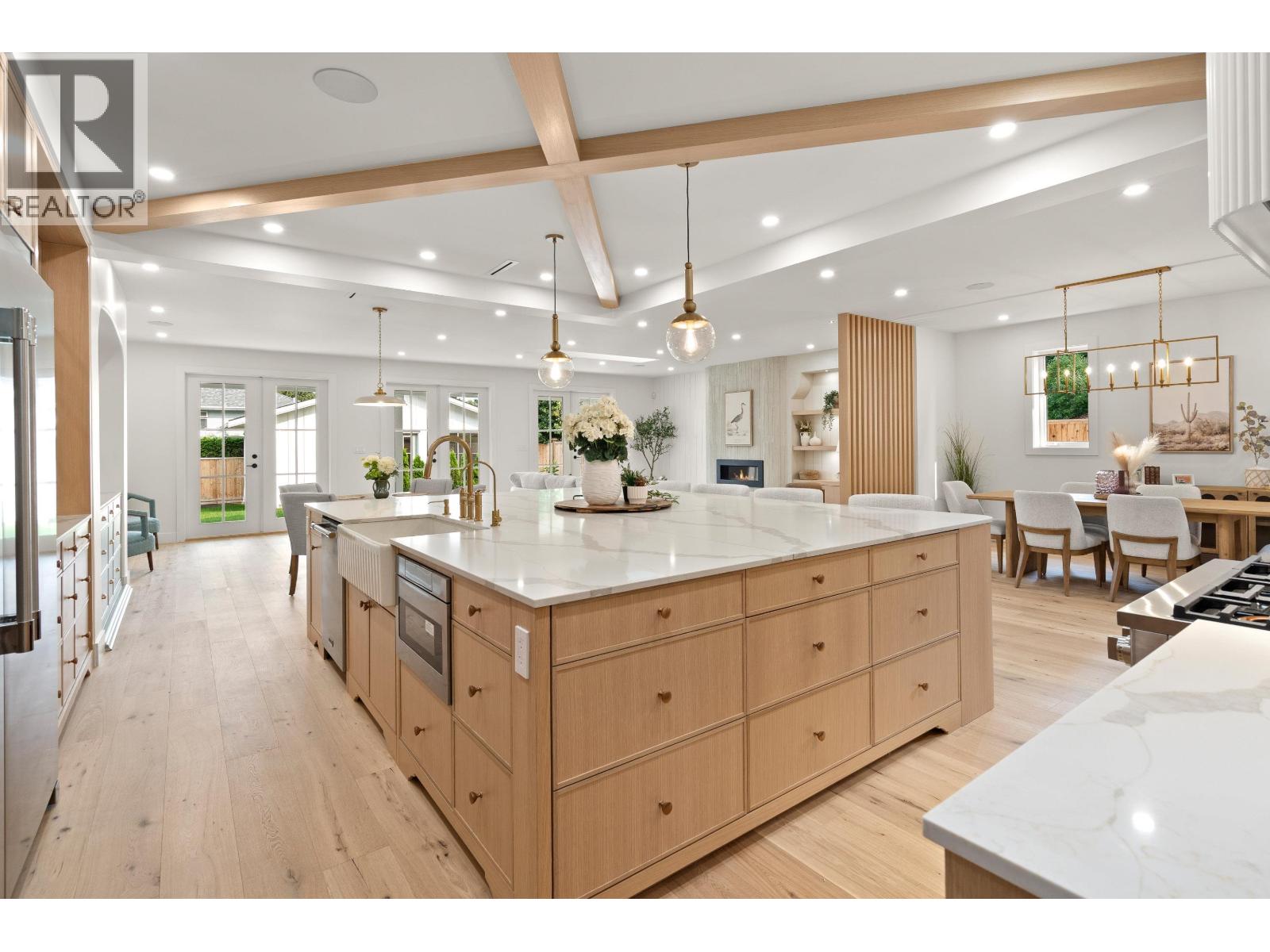998 50B STREET, Tsawwassen