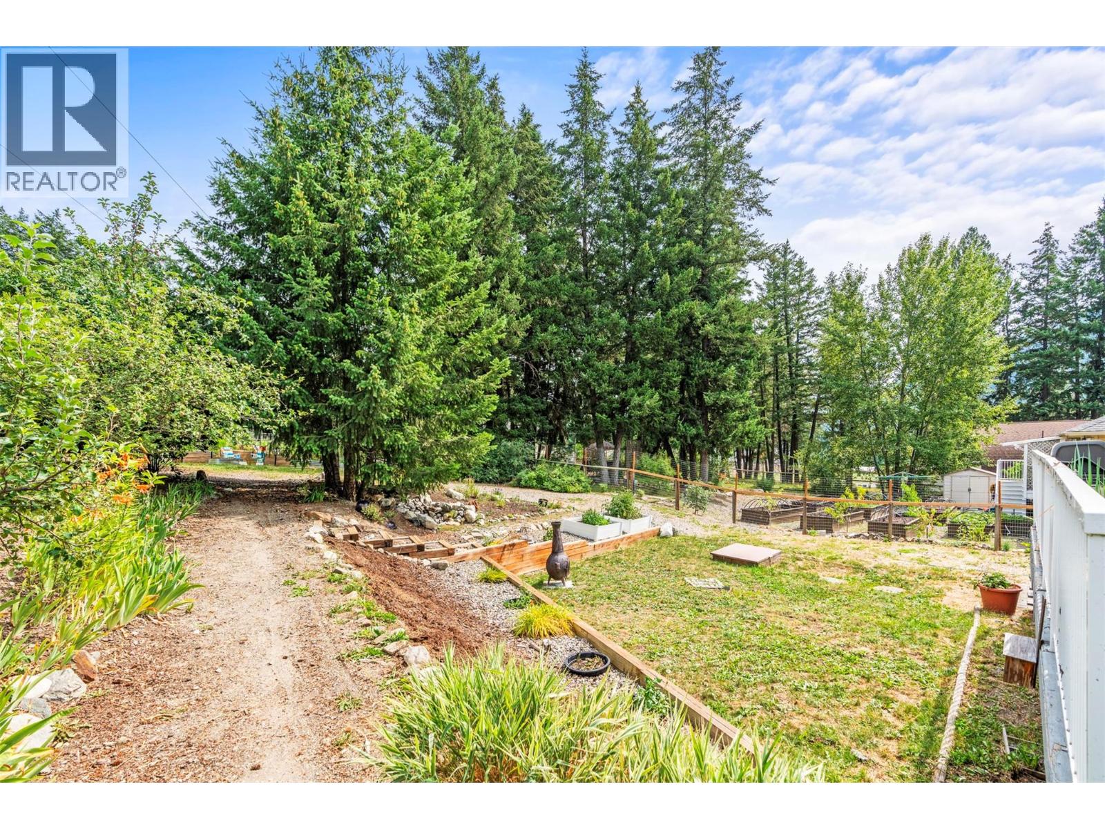 2907 Gyp Road, Falkland