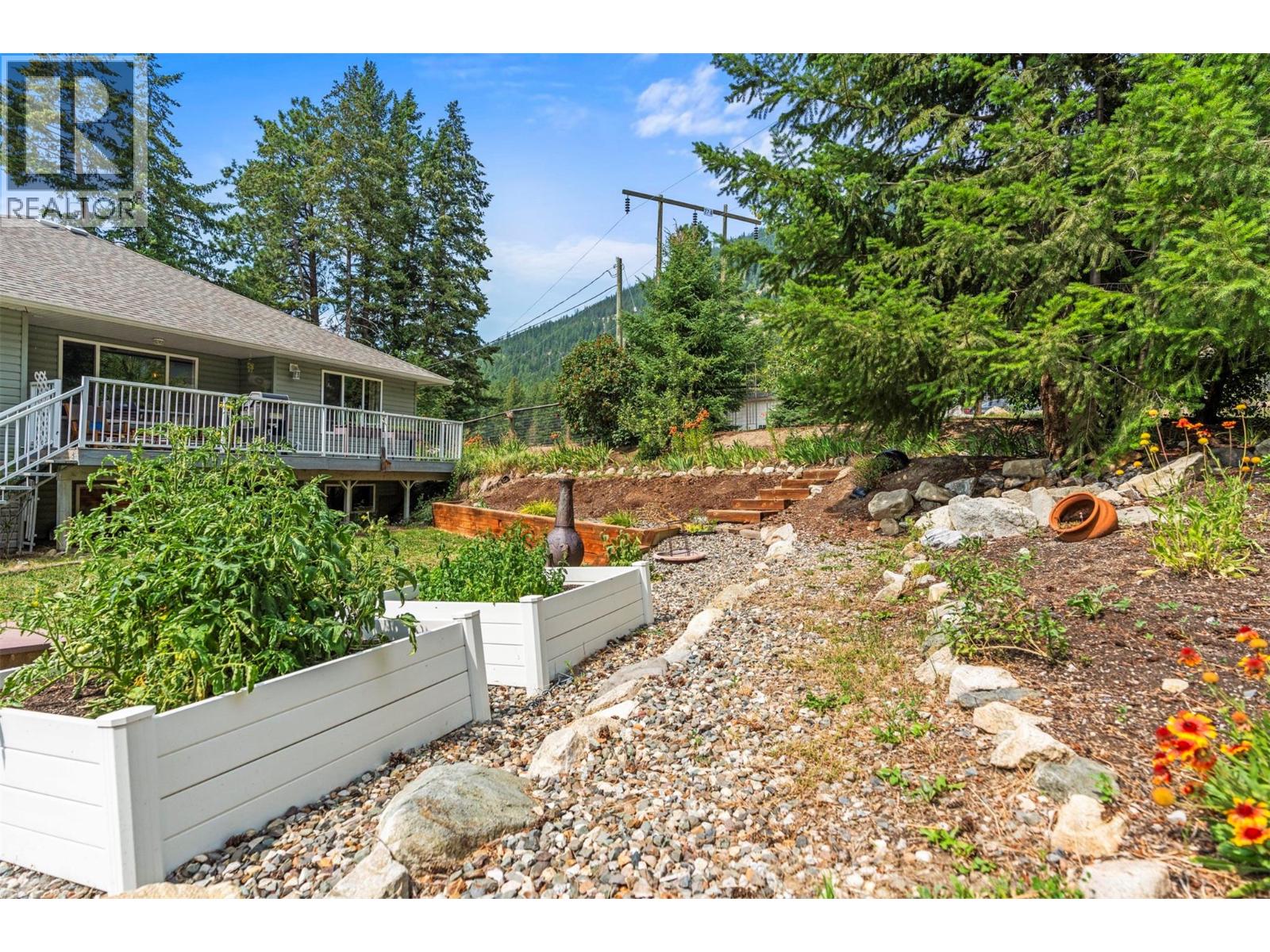 2907 Gyp Road, Falkland