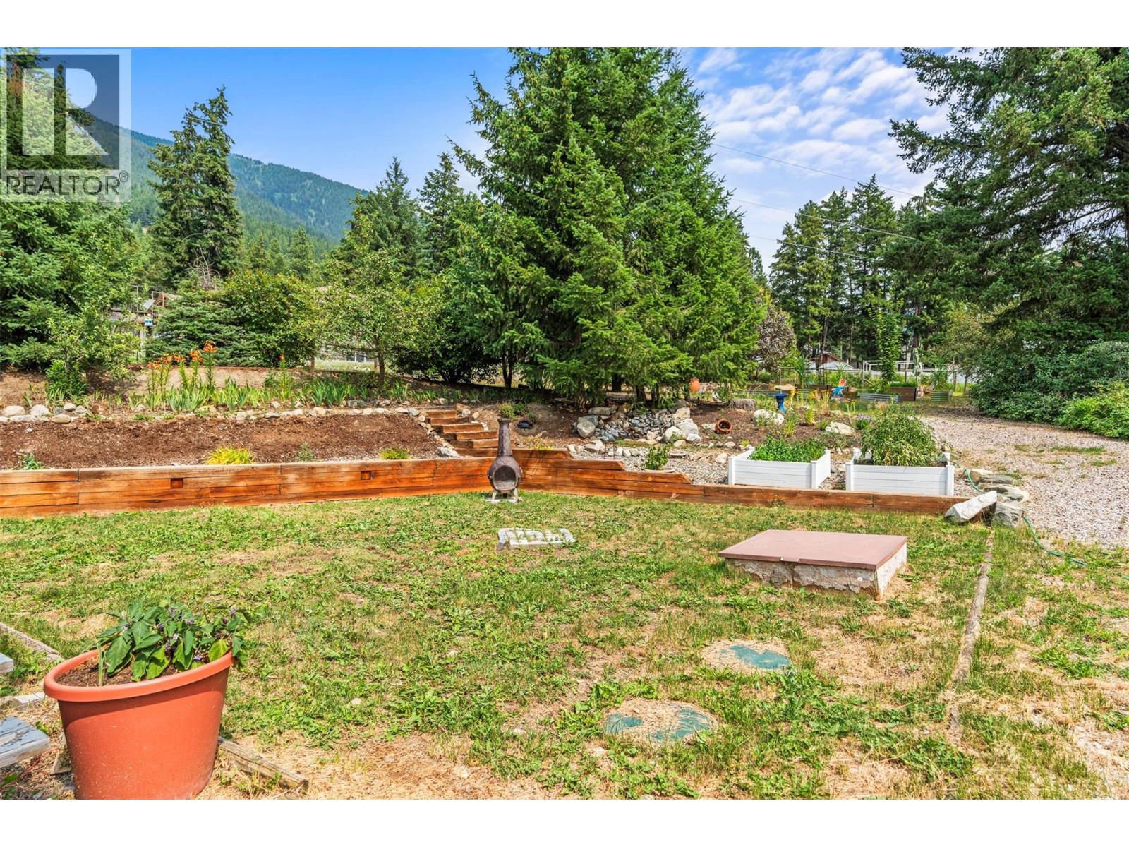 2907 Gyp Road, Falkland