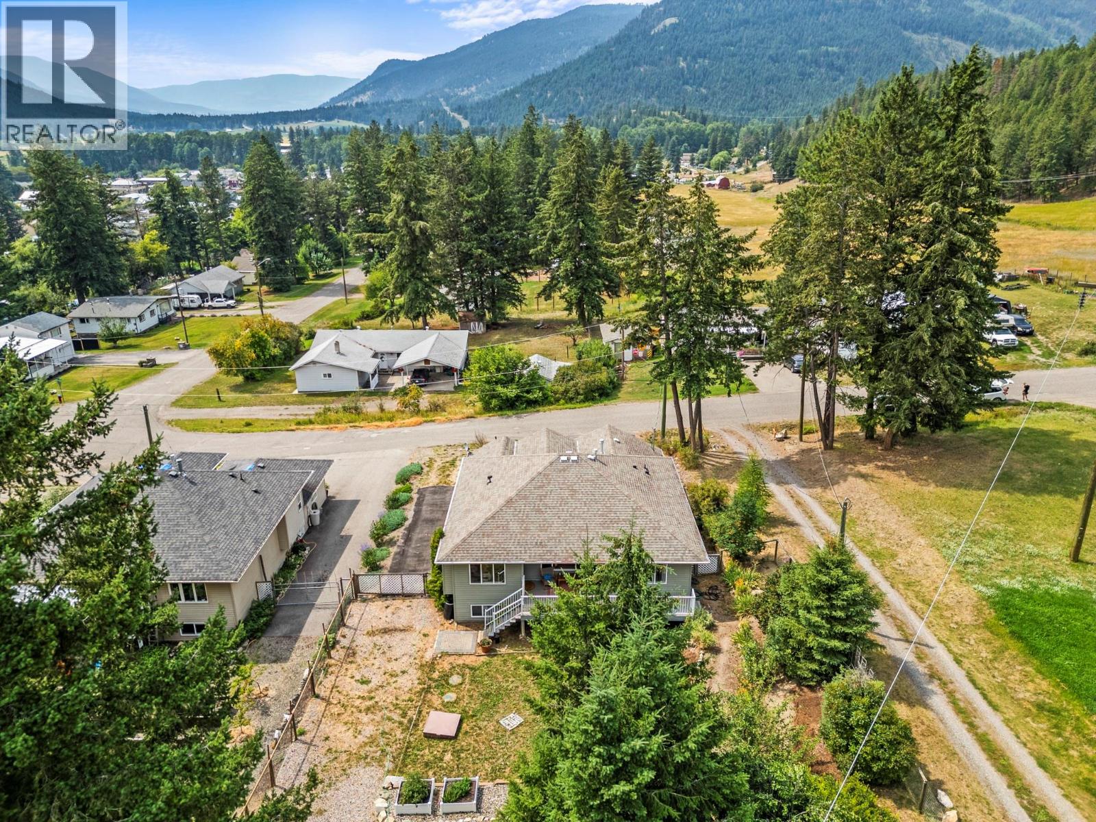 2907 Gyp Road, Falkland