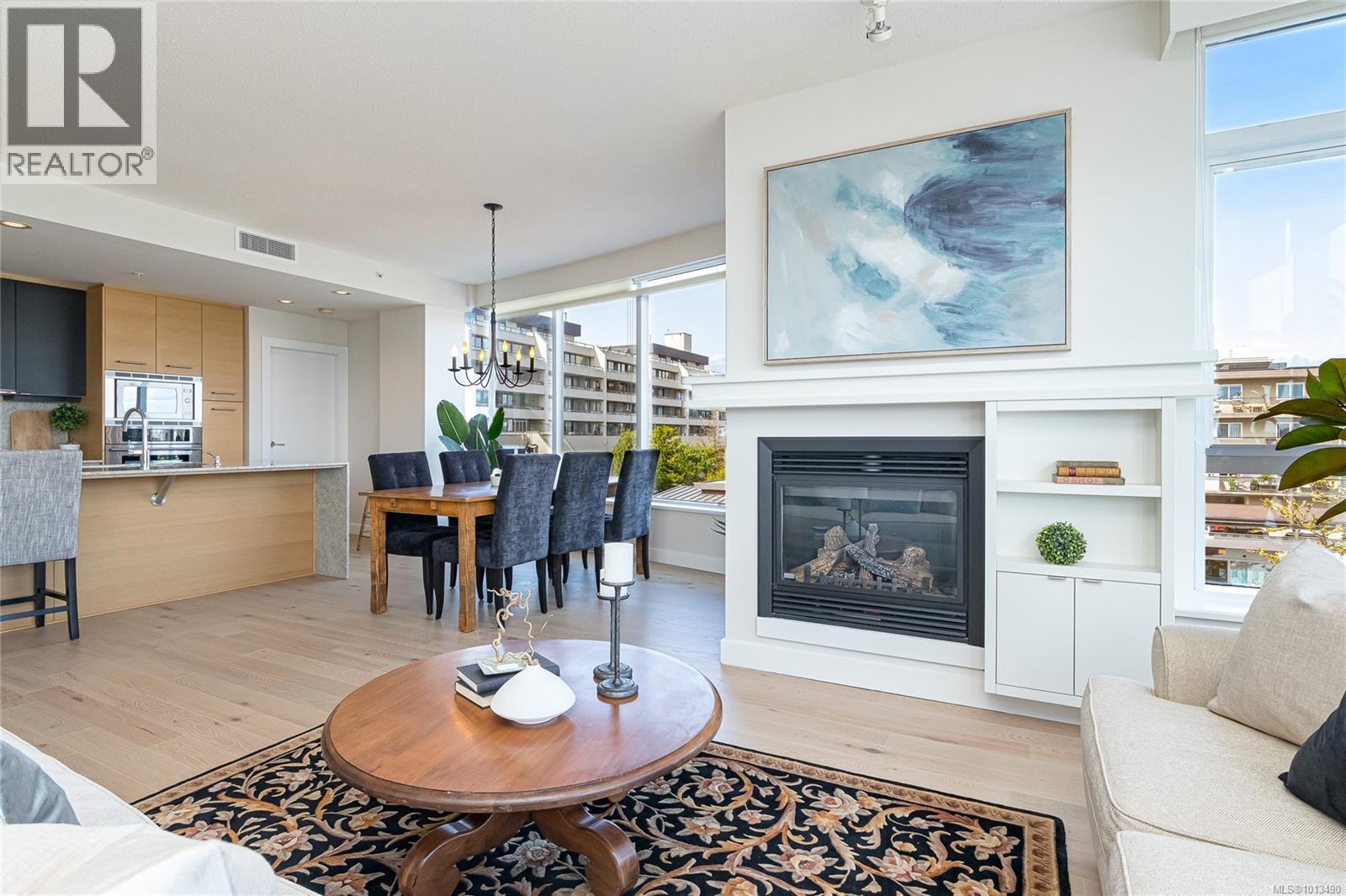 301 9809 Seaport Place, Sidney