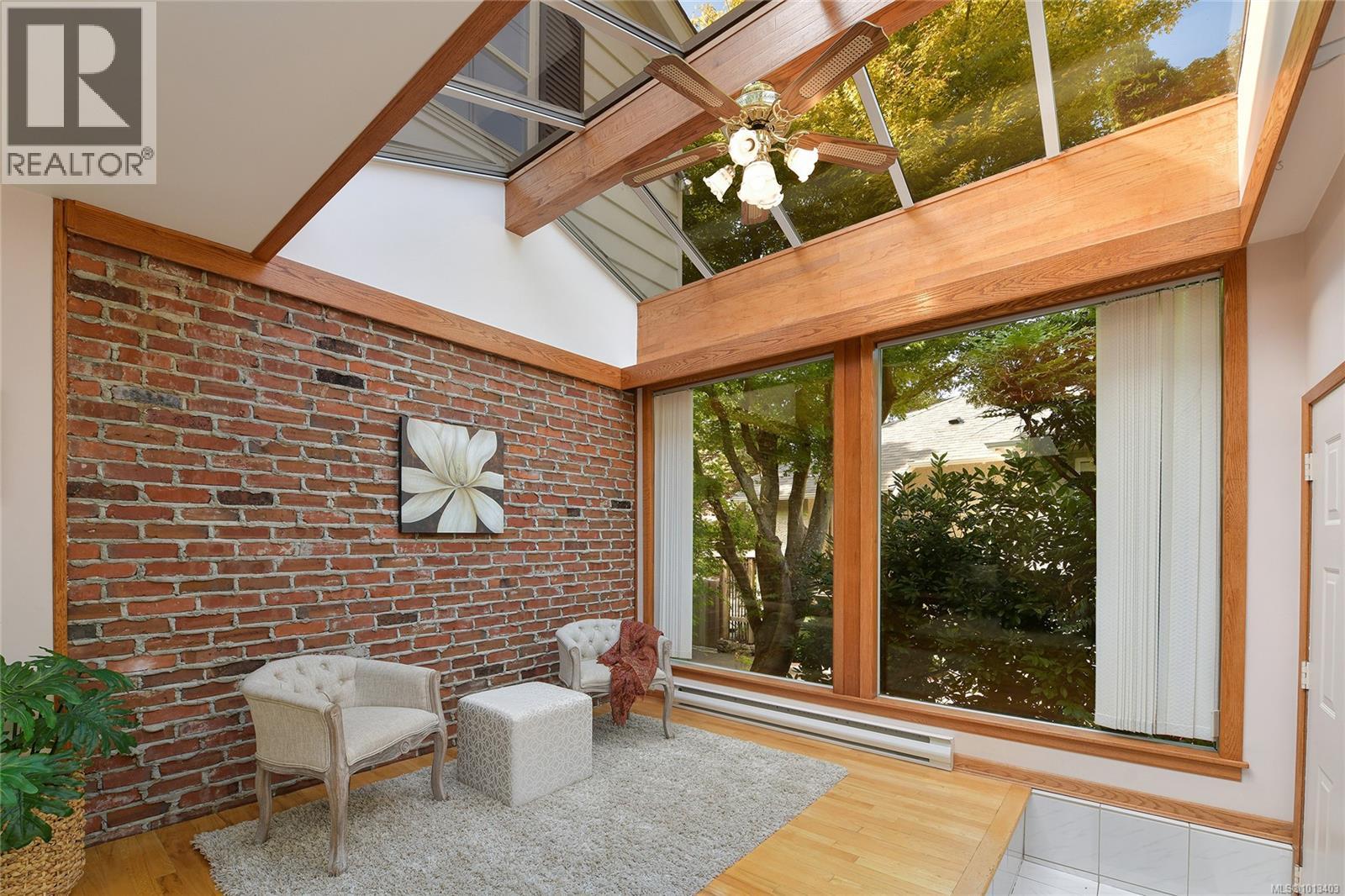  1120 St. Louis Street, Oak Bay