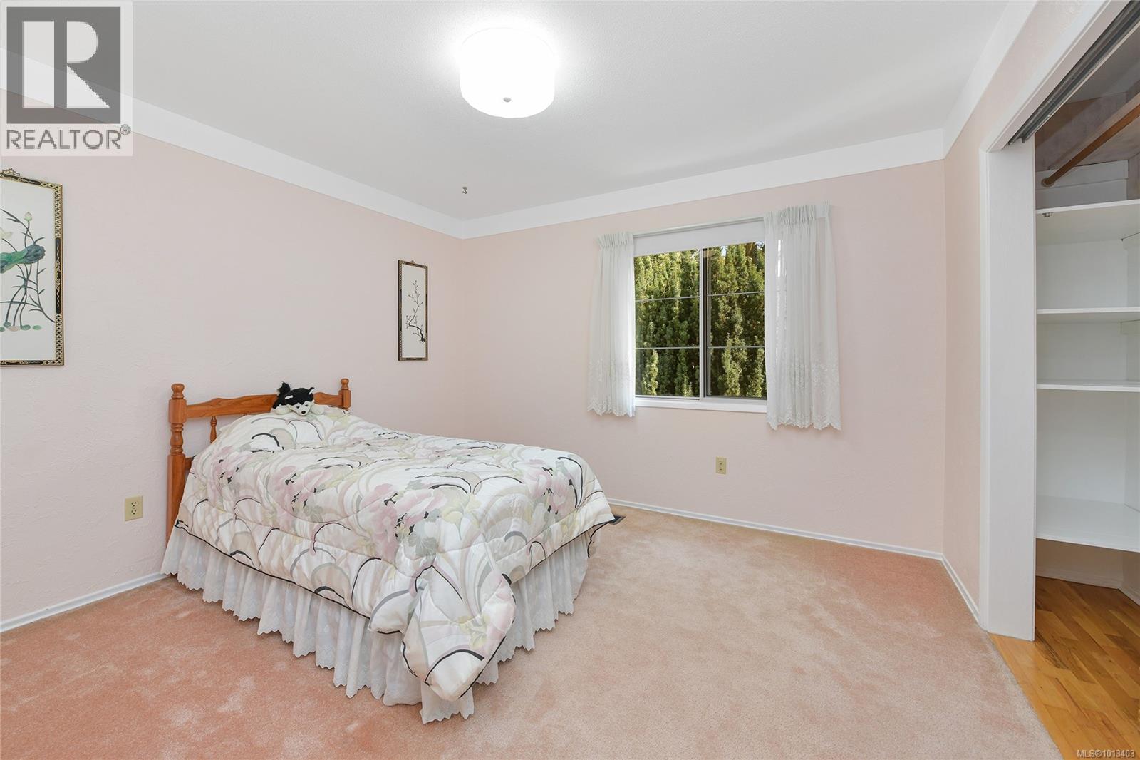  1120 St. Louis Street, Oak Bay