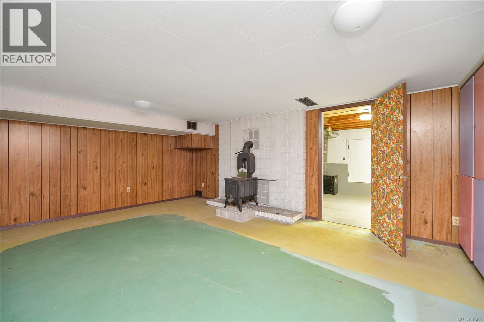  1120 St. Louis Street, Oak Bay