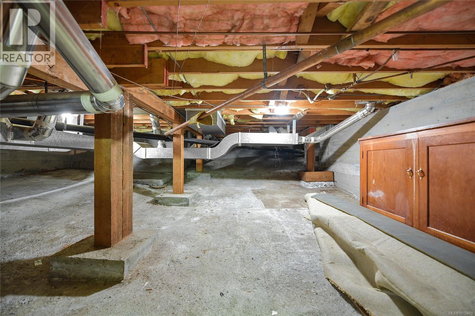  1120 St. Louis Street, Oak Bay
