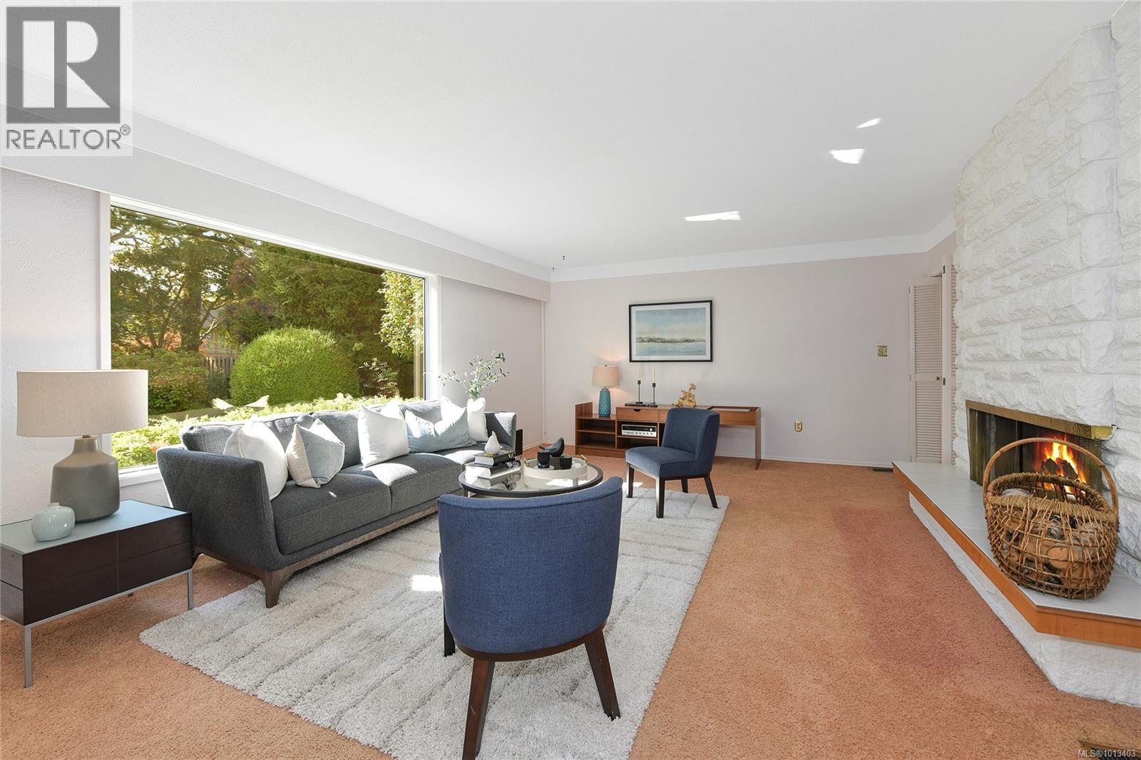  1120 St. Louis Street, Oak Bay