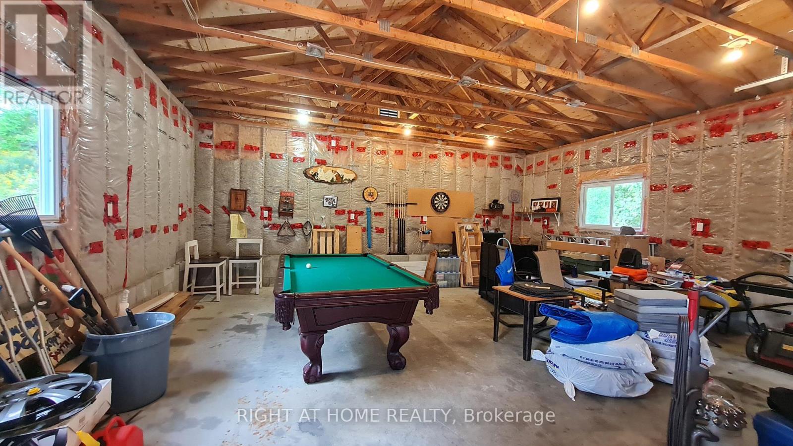 2324 60 HIGHWAY N - 24