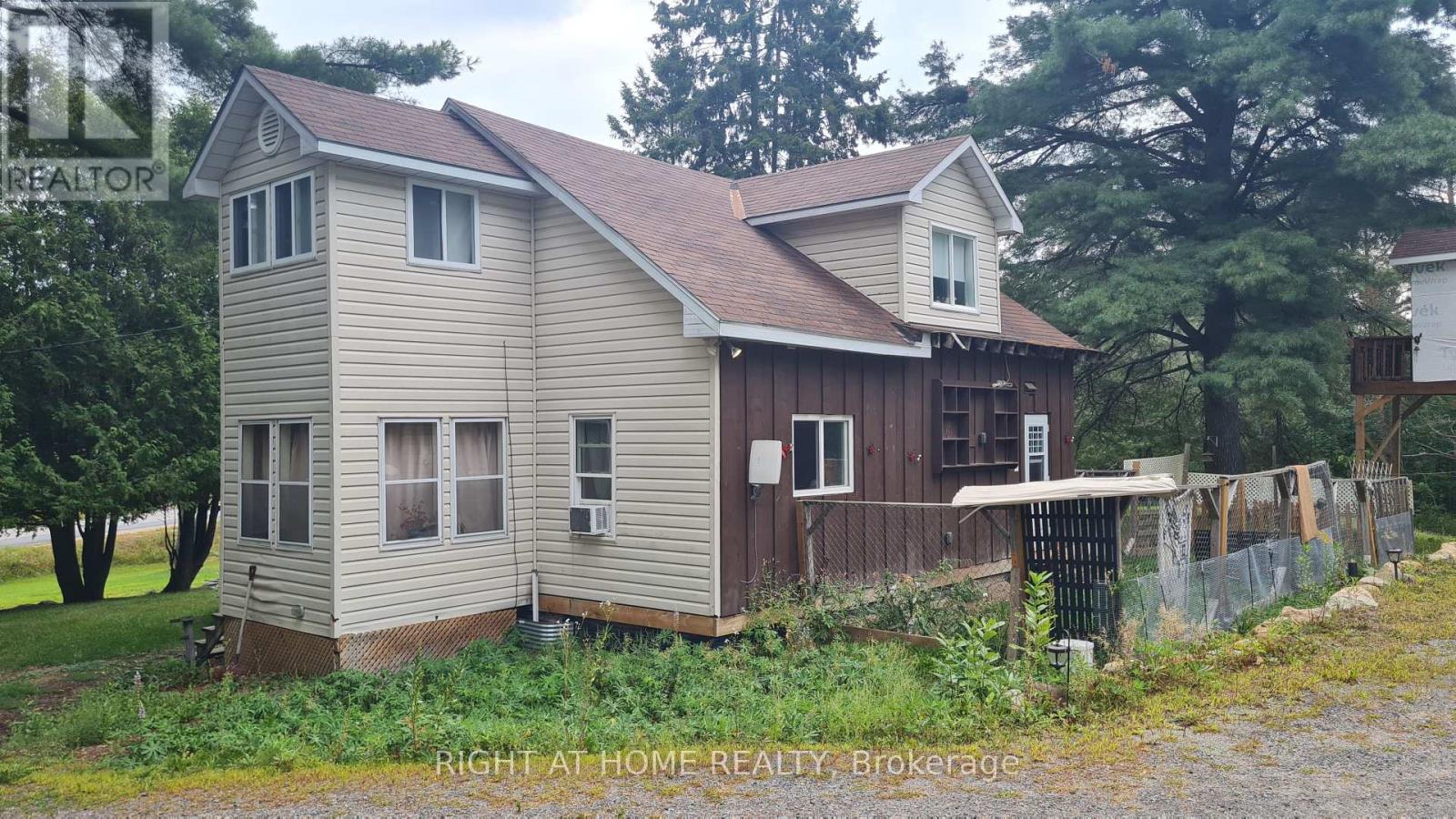 2324 60 HIGHWAY N - 3