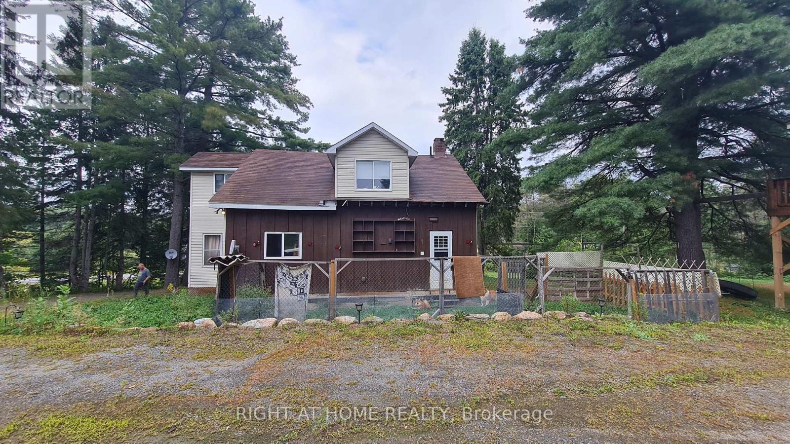 2324 60 HIGHWAY N - 4