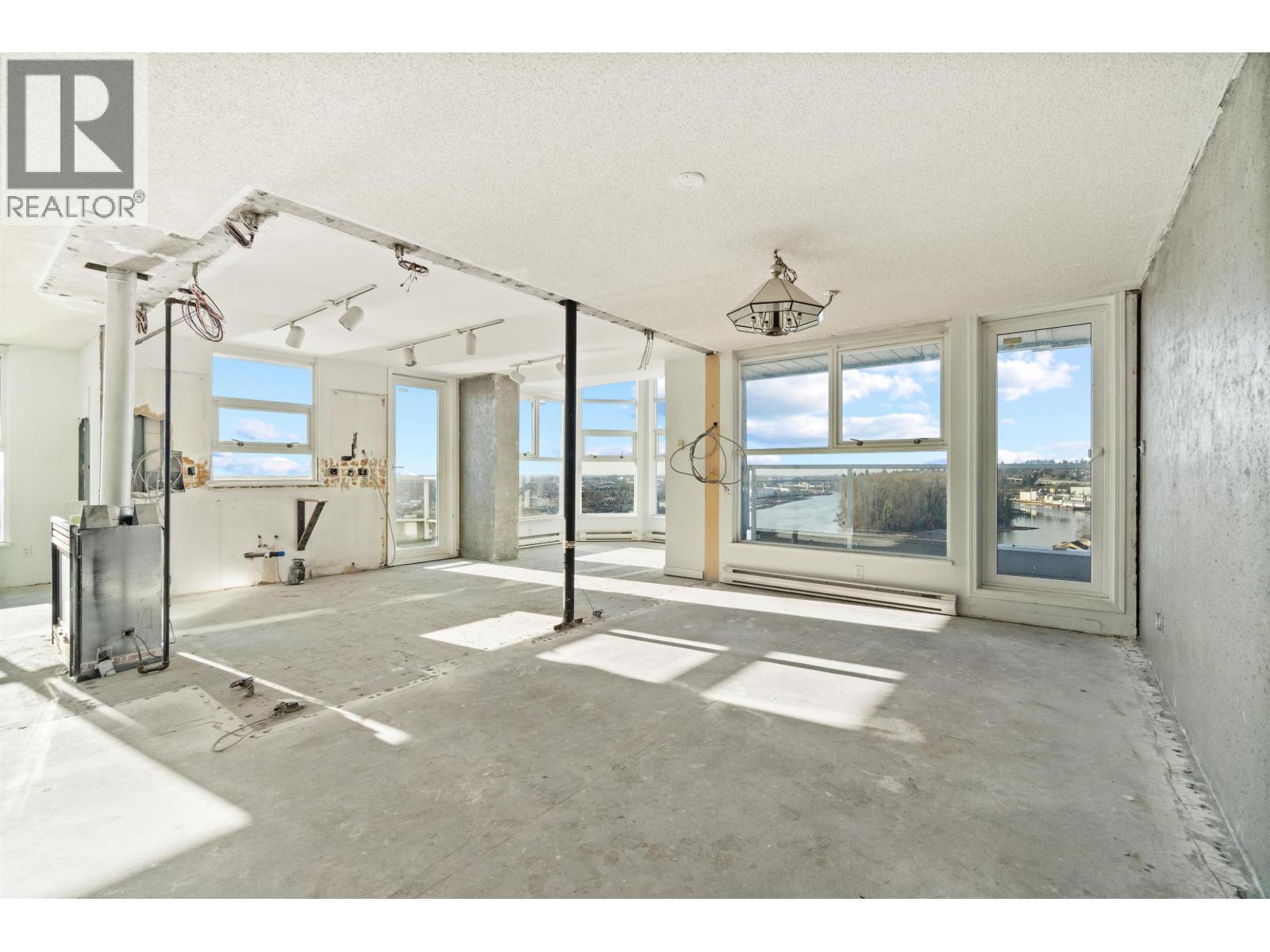 1903 1250 QUAYSIDE DRIVE, New Westminster