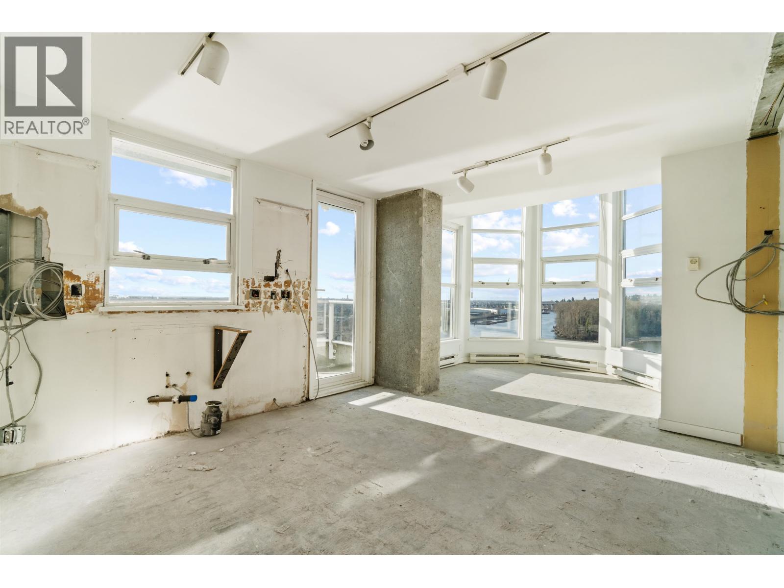 1903 1250 QUAYSIDE DRIVE, New Westminster